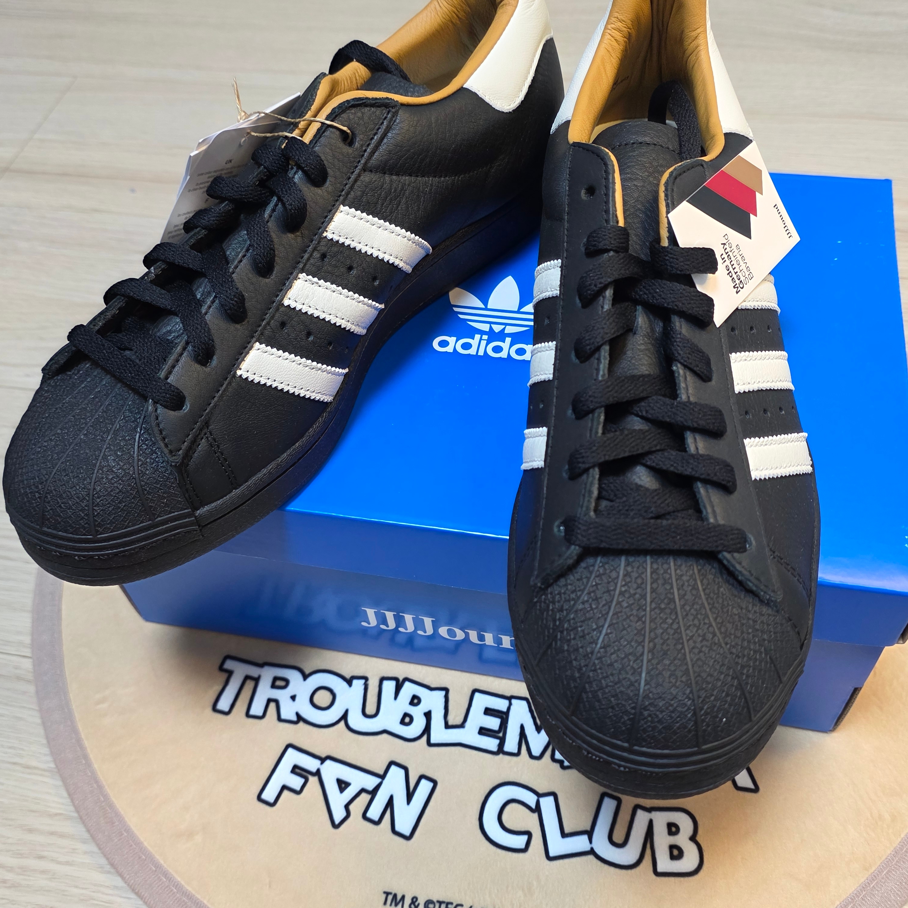 Adidas x JJJJound Superstar 90 Made in Germany Core Black Off White 착용 스타일