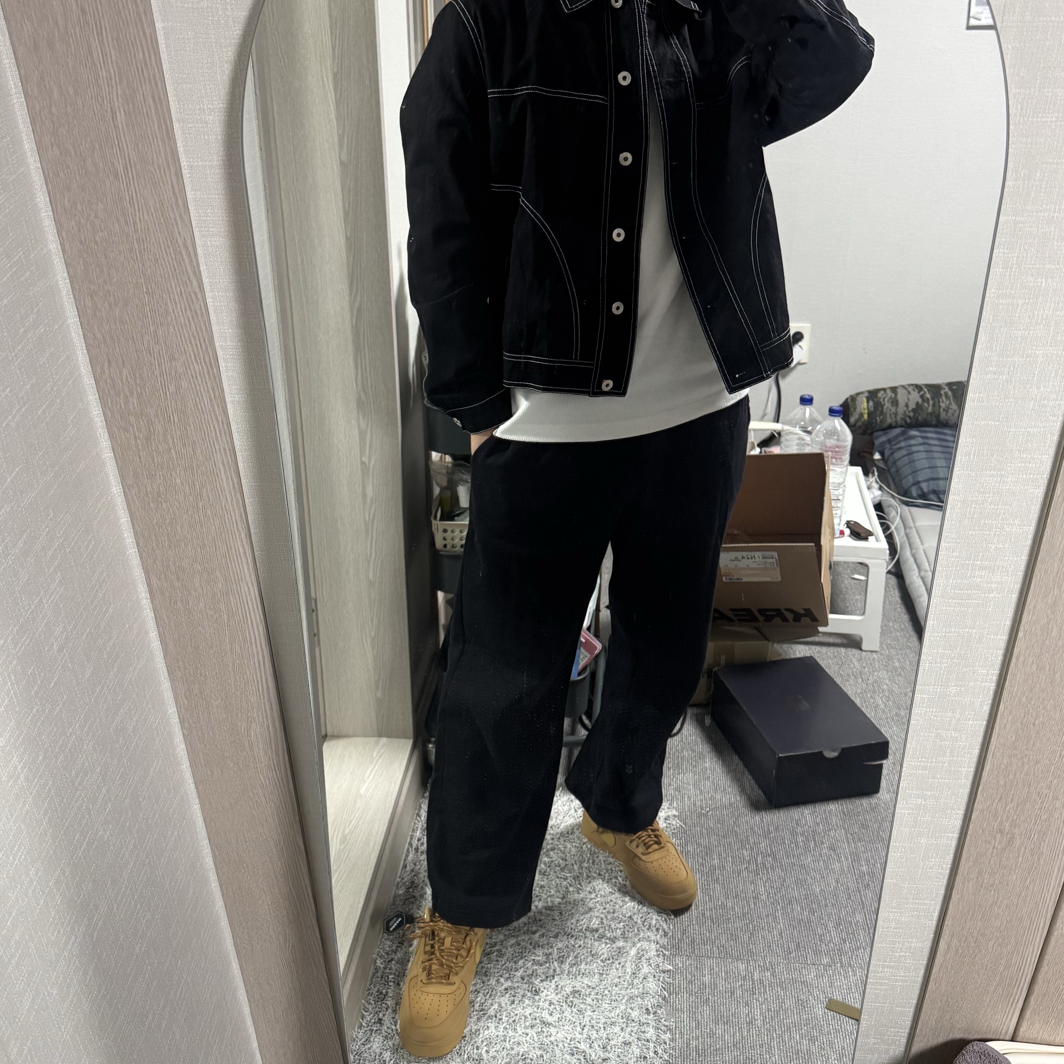 Nike Air Force 1 '07 WB Flax 착용 스타일