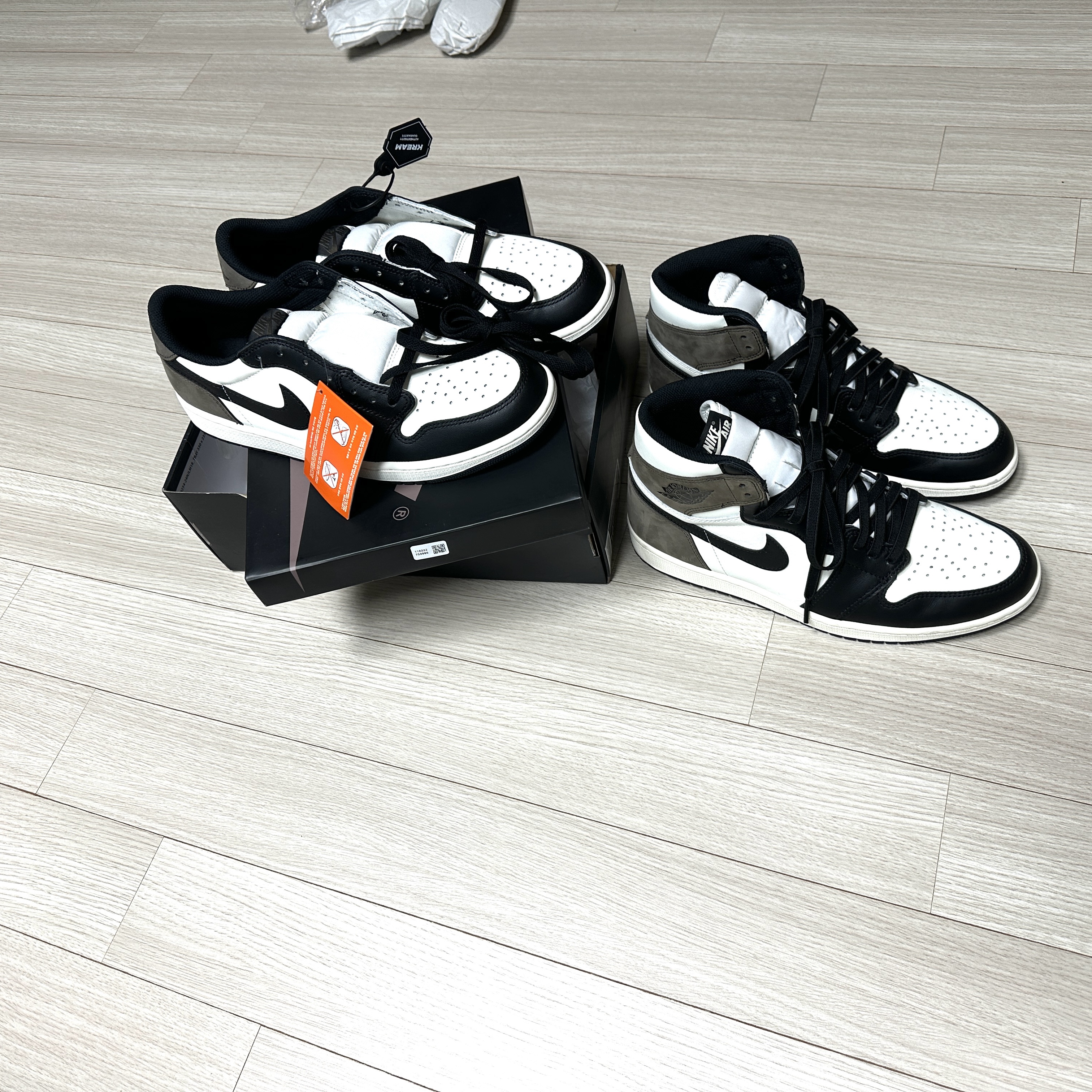 Jordan 1 Retro Low OG Mocha 착용 스타일 - 1