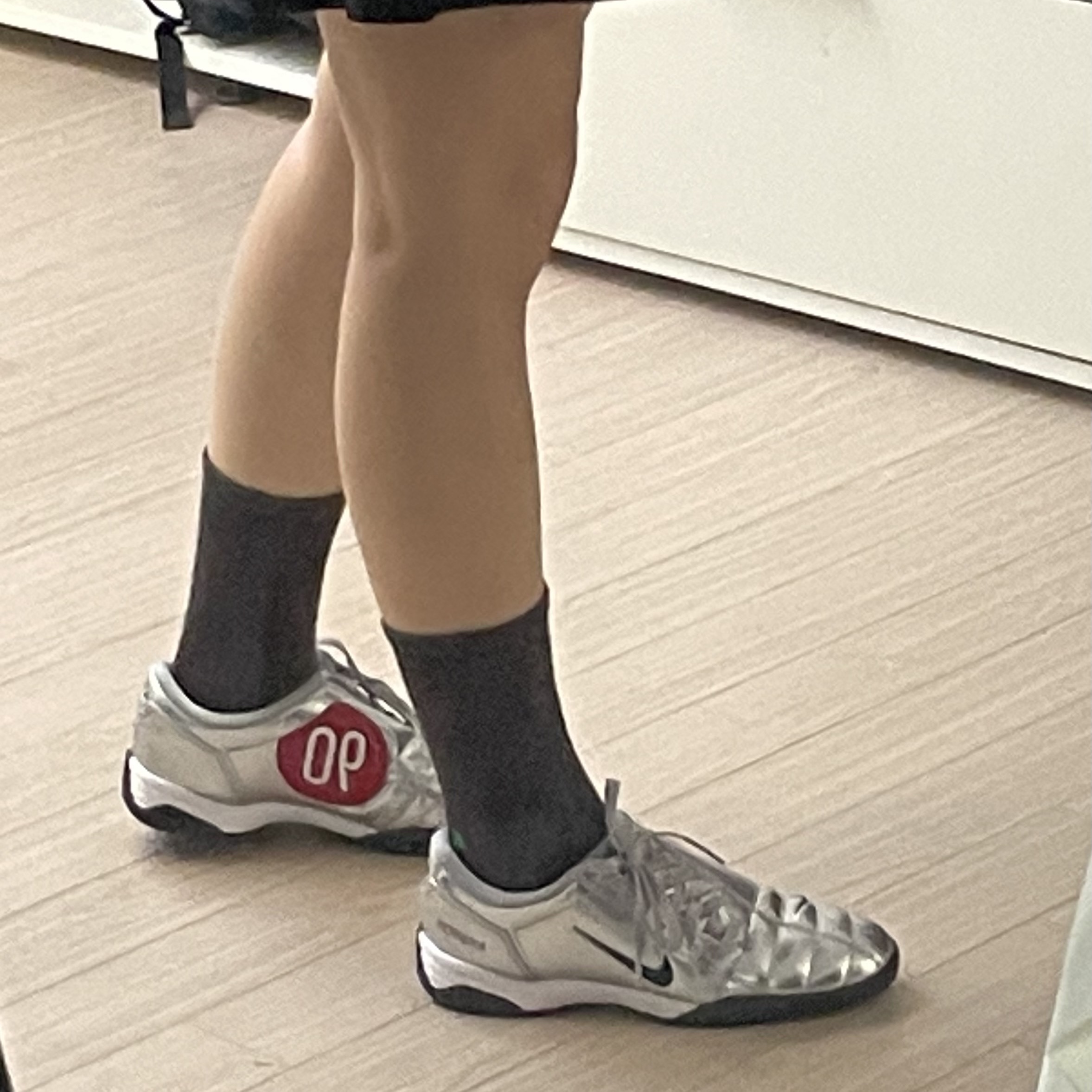 Nike Total 90 III SP Metallic Silver and Black 착용 스타일 - 2