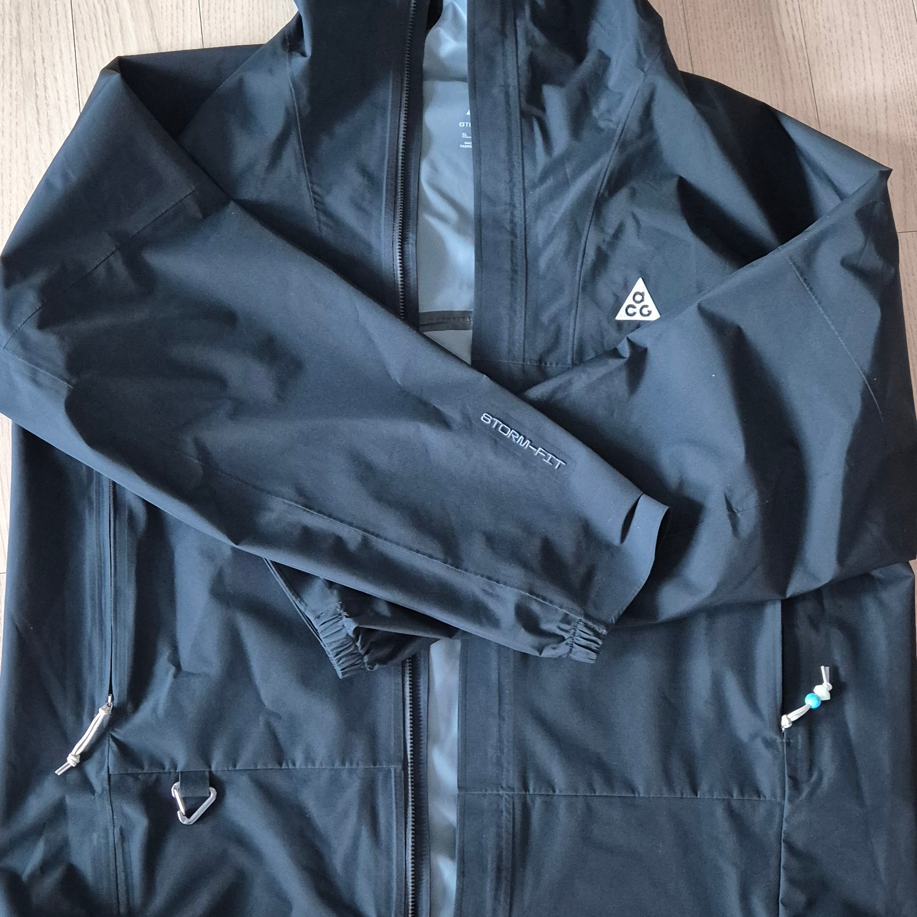 Nike ACG Storm-Fit ADV Cascade Rains Full Zip Jacket Black - Asia 착용 스타일