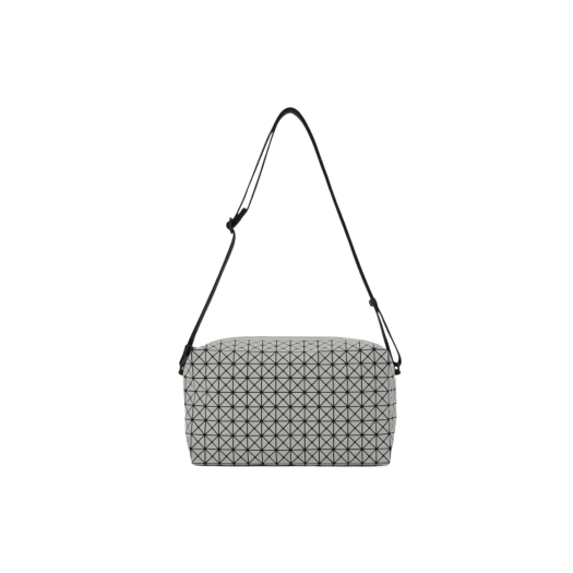 바오 바오 이세이 미야케 루센트 크로스바디백 실버 | Bao Bao Issey Miyake | KREAM KREAM | 한정판 거래의 FLEX