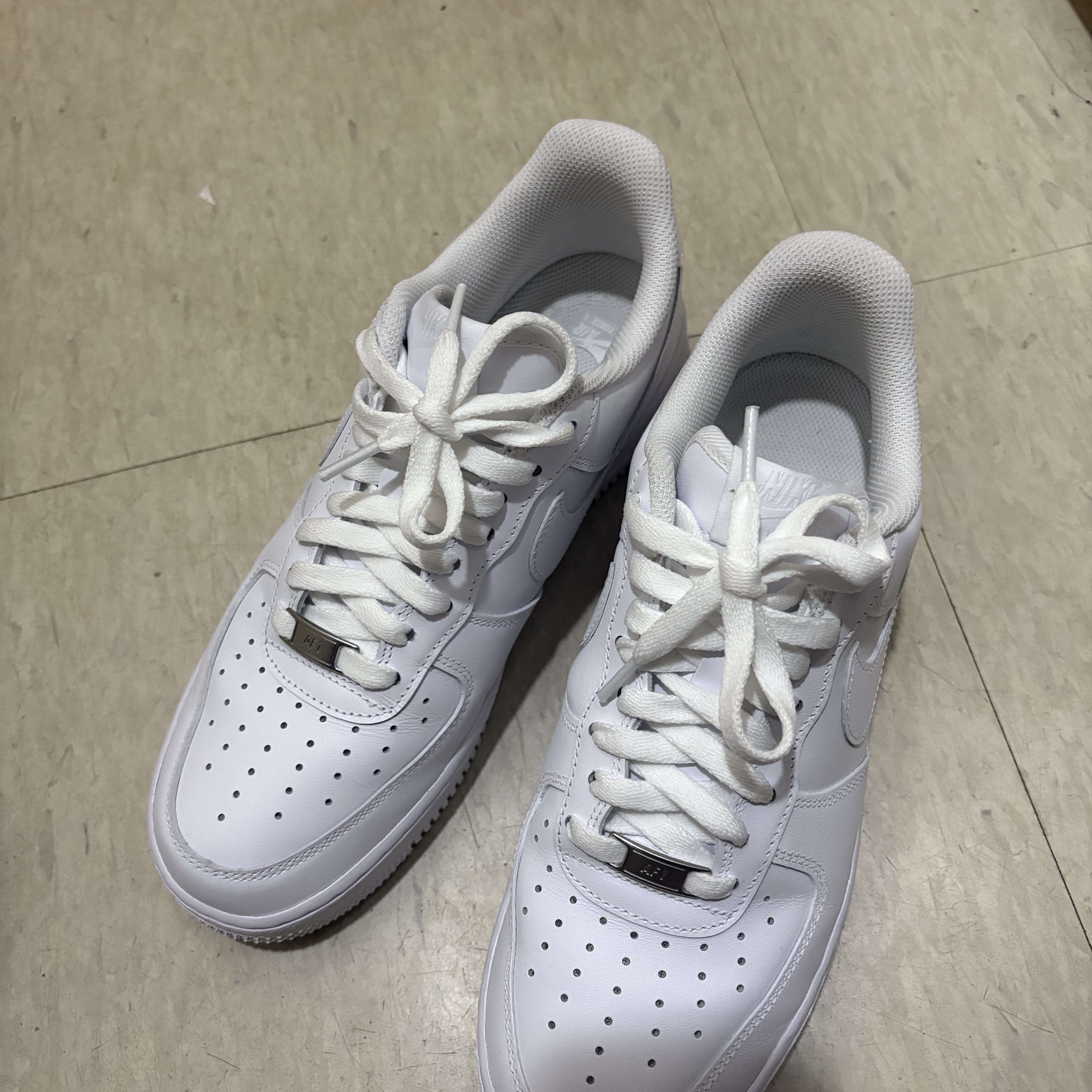 Nike Air Force 1 '07 Low White 착용 스타일 - 2