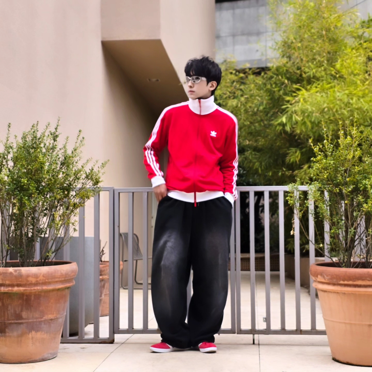 Adidas Adicolor Classic Beckenbauer Track Top Better Scarlet White - KR Sizing, Adidas Adicolor Classic Beckenbauer Track Top Better Scarlet White - US Sizing 착용 스타일 - 7