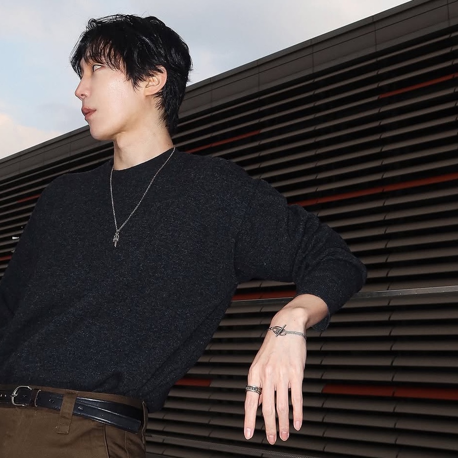 Diesel Dx1535 Stainless Steel Bracelet Silver 착용 스타일