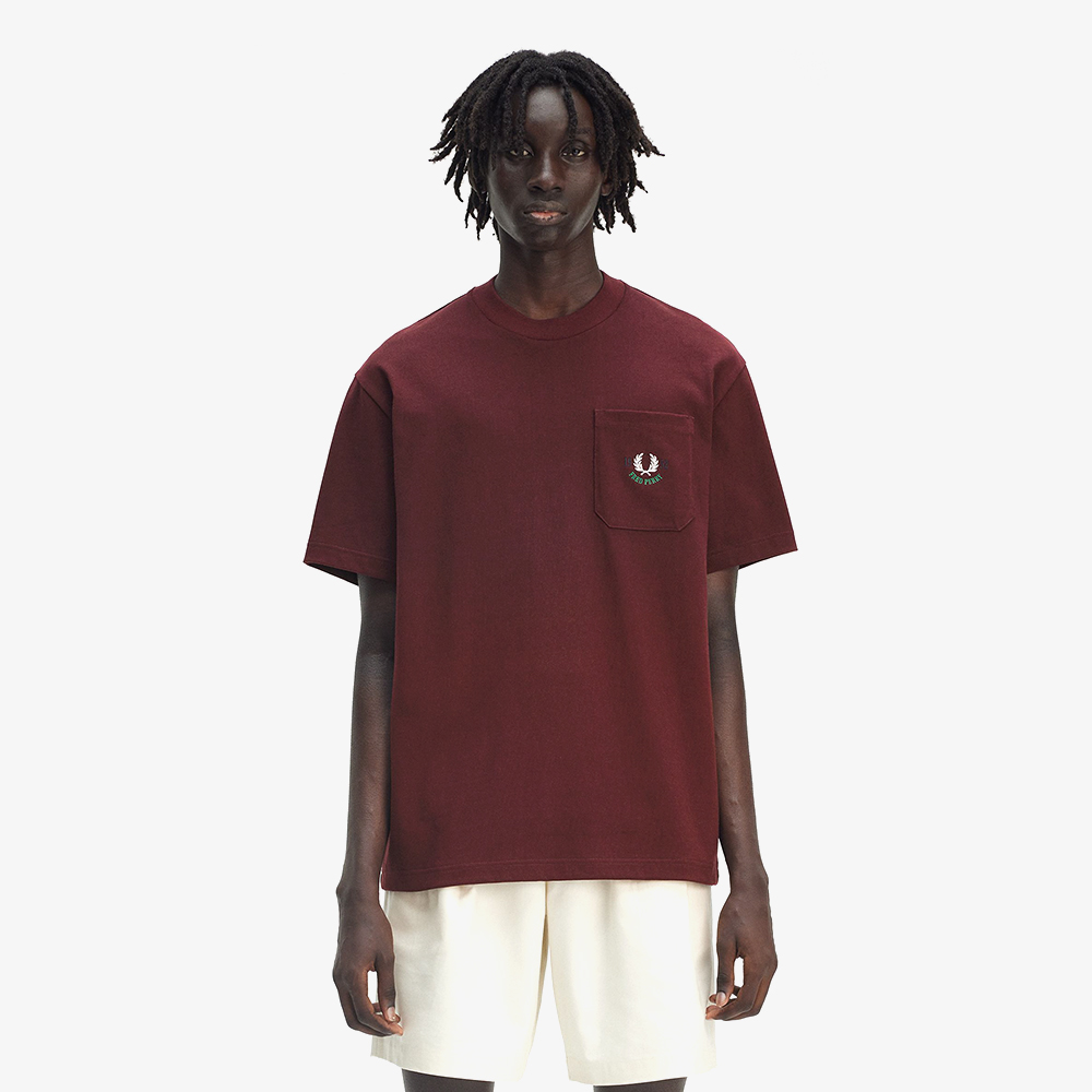 프레드페리 클럽하우스 릴렉스드 1952 티셔츠 옥스블러드(Fred Perry Clubhouse Relaxed 1952 T-Shirt Oxblood) - 2