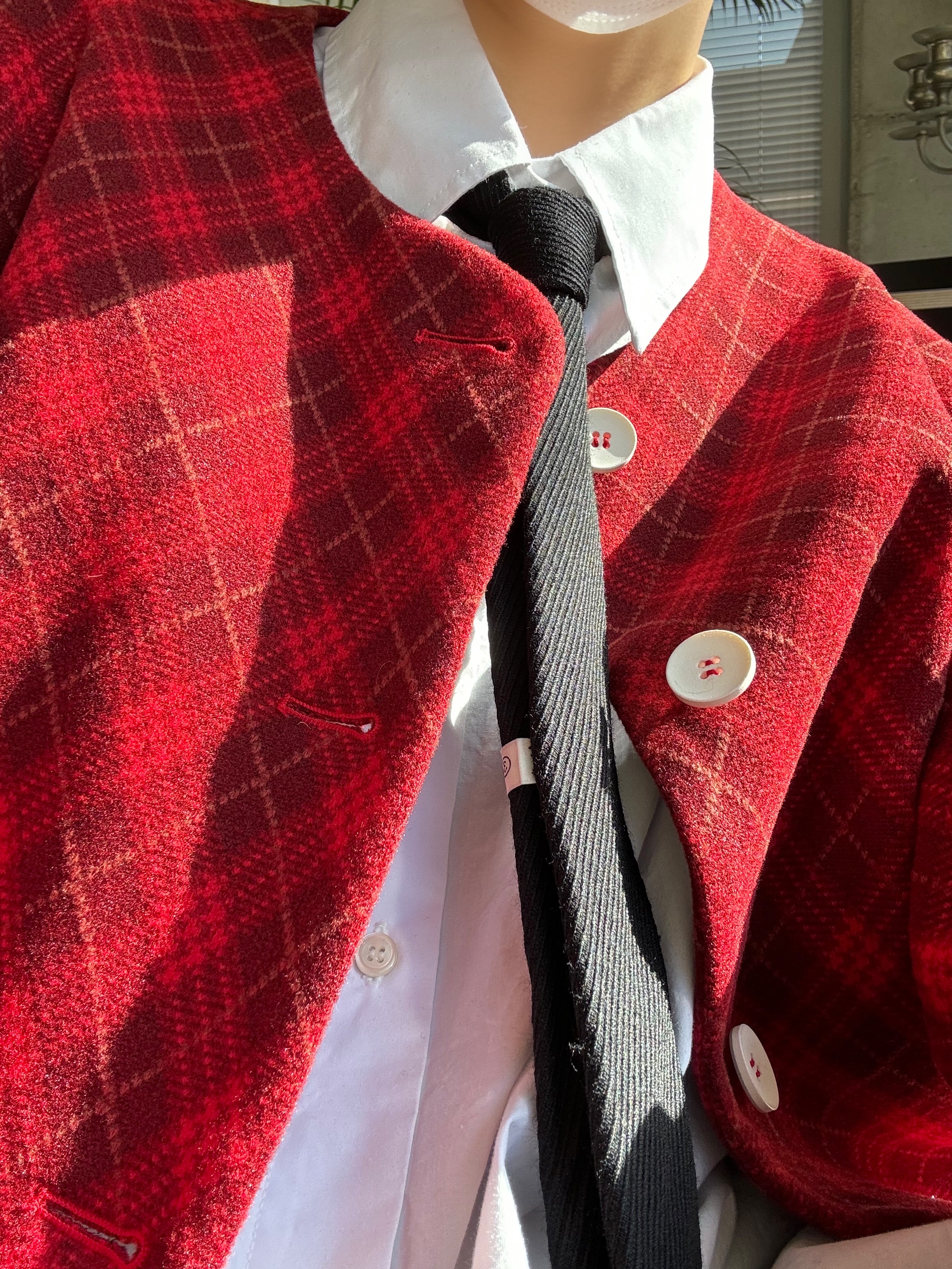 Hono Report Collarless Cardigan Red Argyle 착용 스타일 - 1