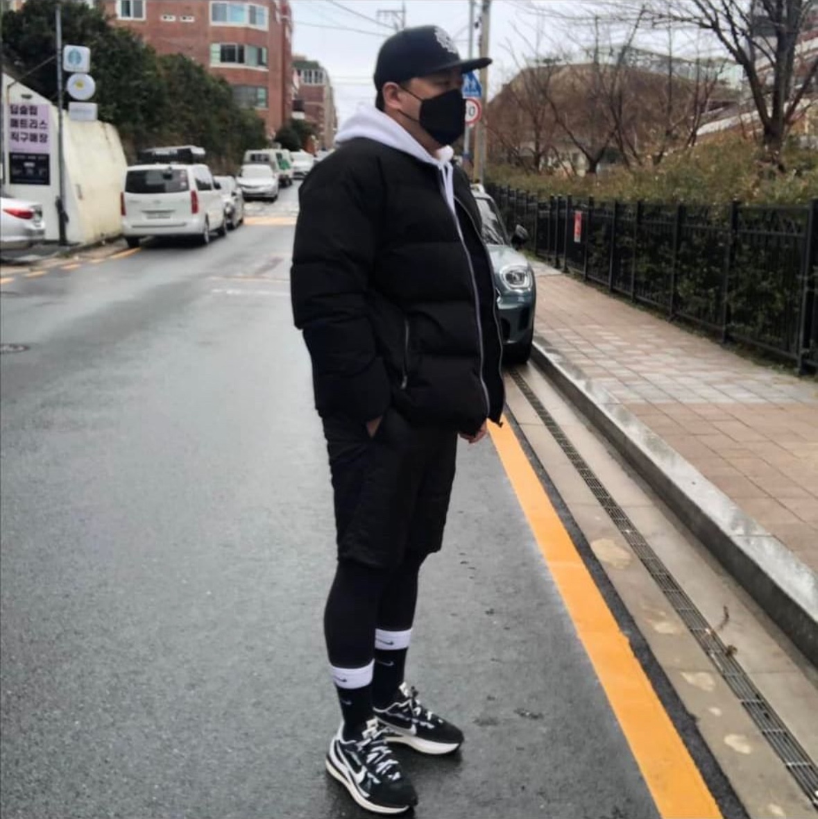 Nike x Sacai VaporWaffle Black White 착용 스타일