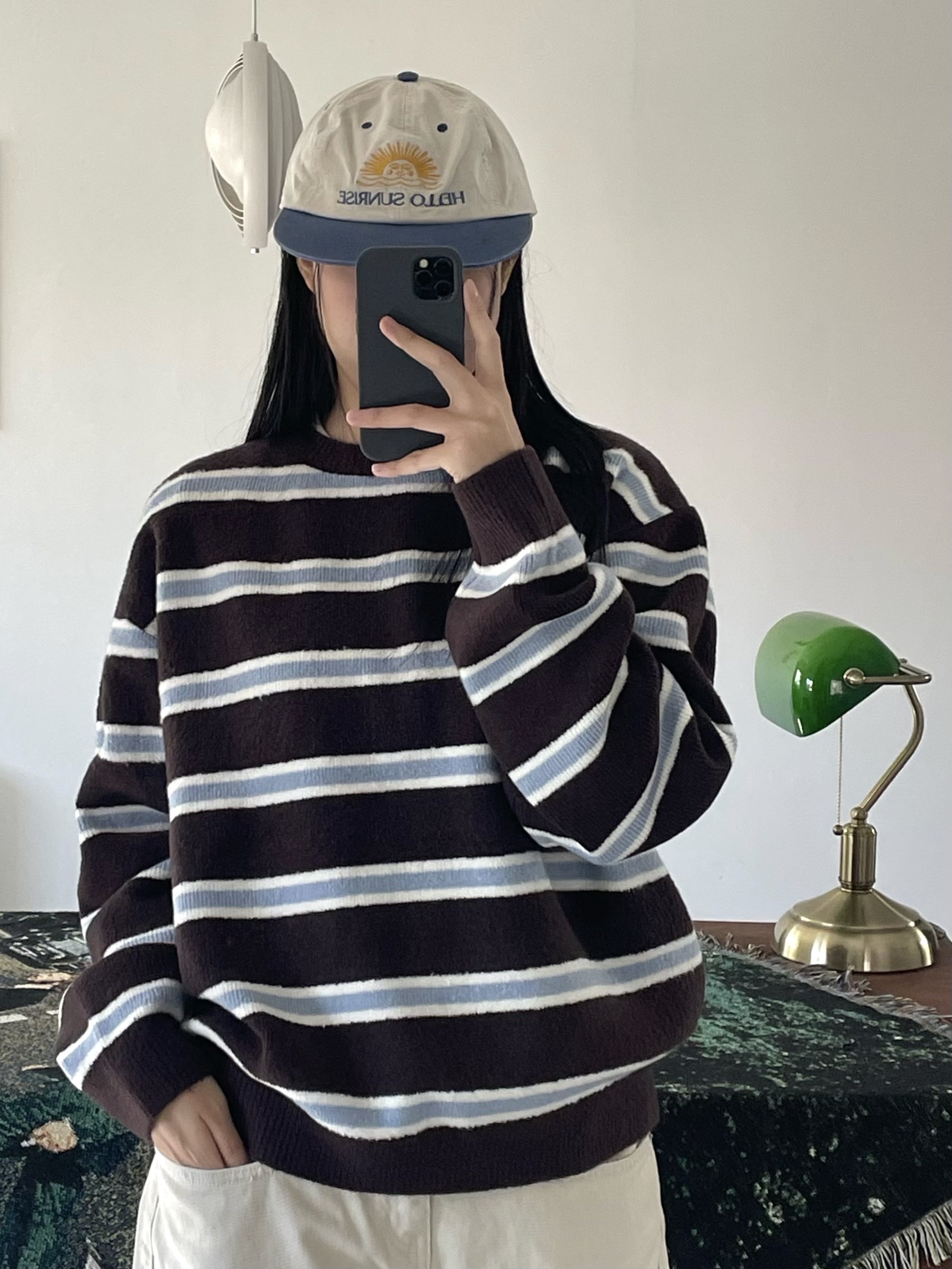 Hello Sunrise Two Tone Washed OG Logo 6Panel Cap Beige & Vintage Blue 착용 스타일 - 4