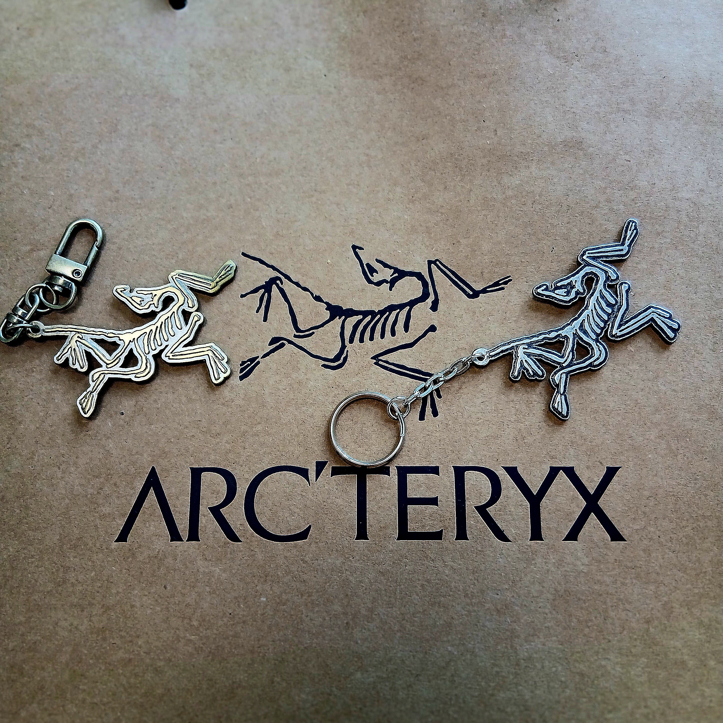 Arc'teryx Keyring Metal, Arc'teryx Calvus Cap Black 착용 스타일 - 3
