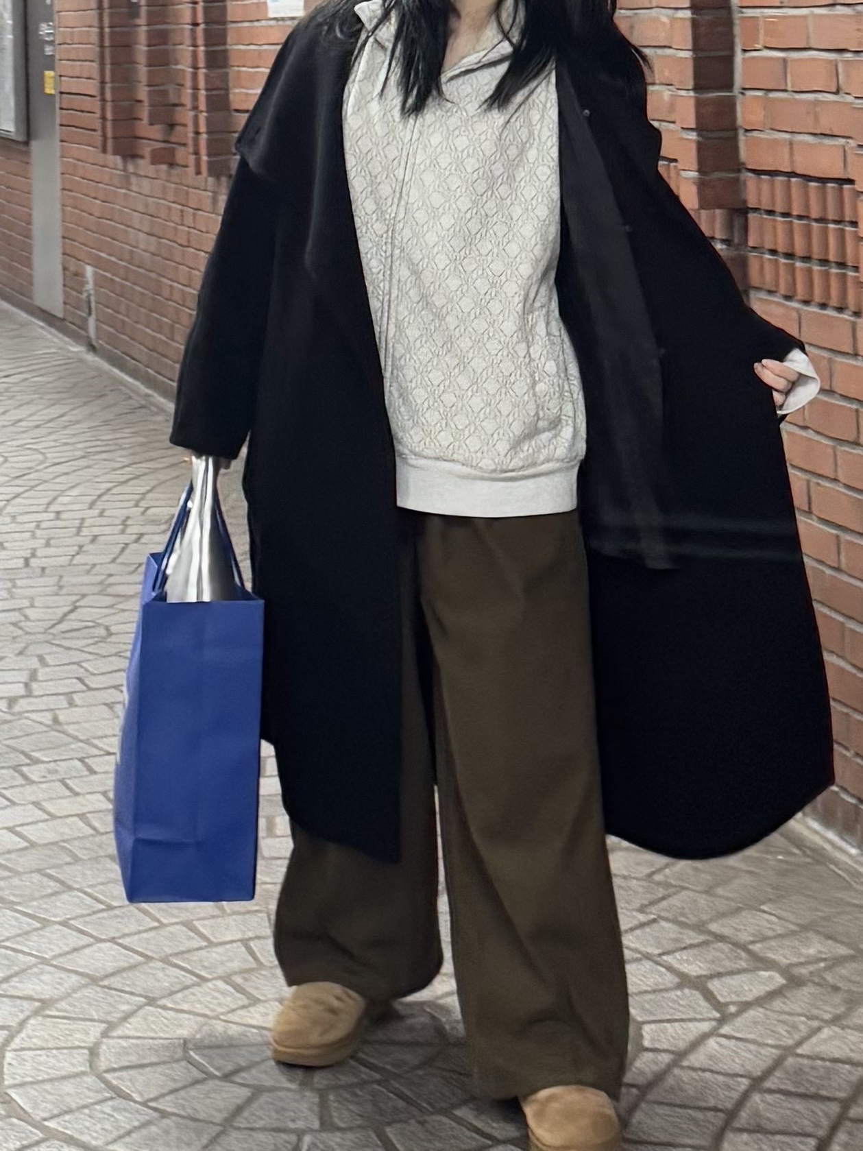 (W) 어그 클래식 미니 2 부츠 체스트넛 착용 스타일 - 2