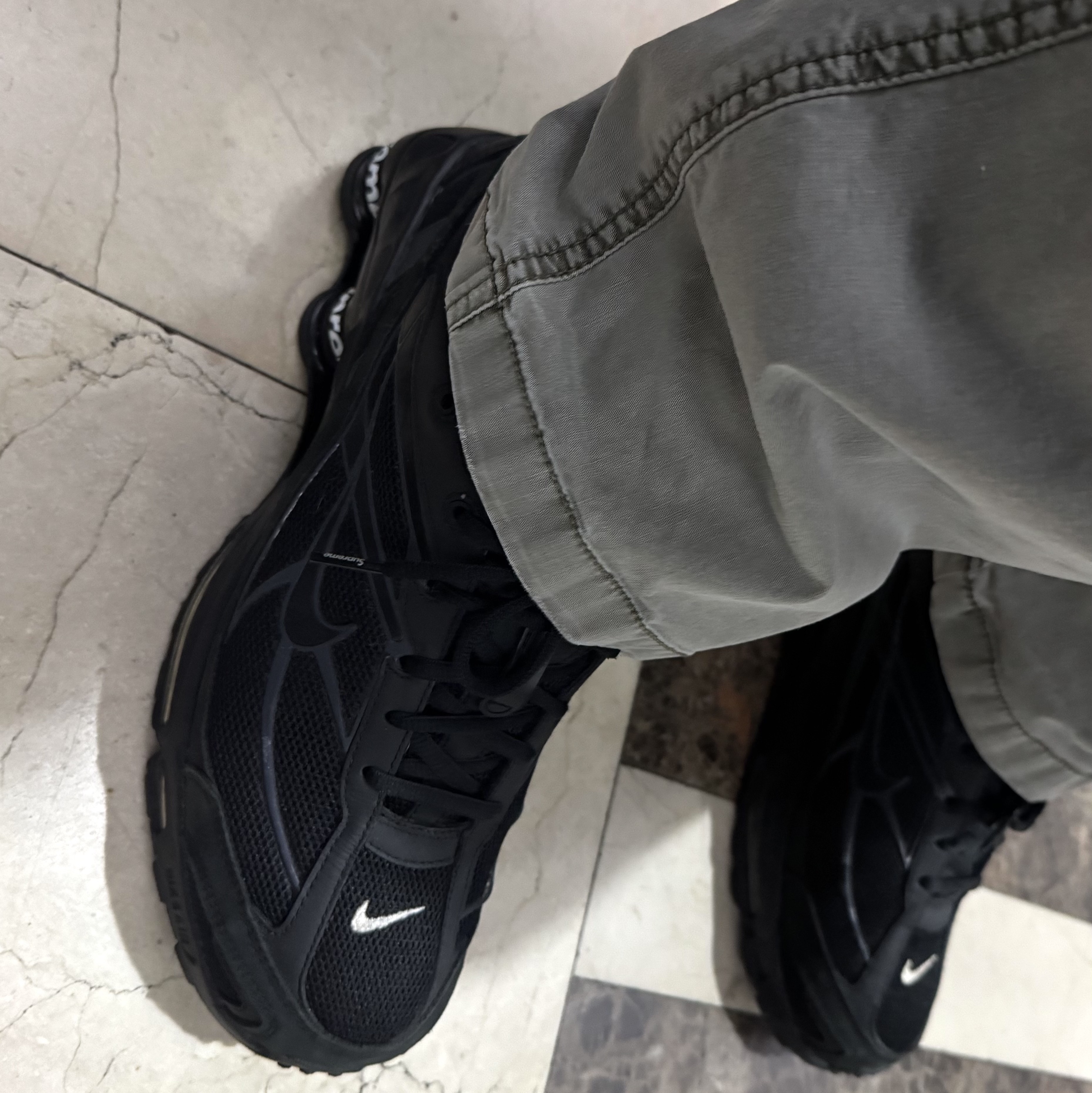 Nike x Supreme Shox Ride 2 SP Black 착용 스타일