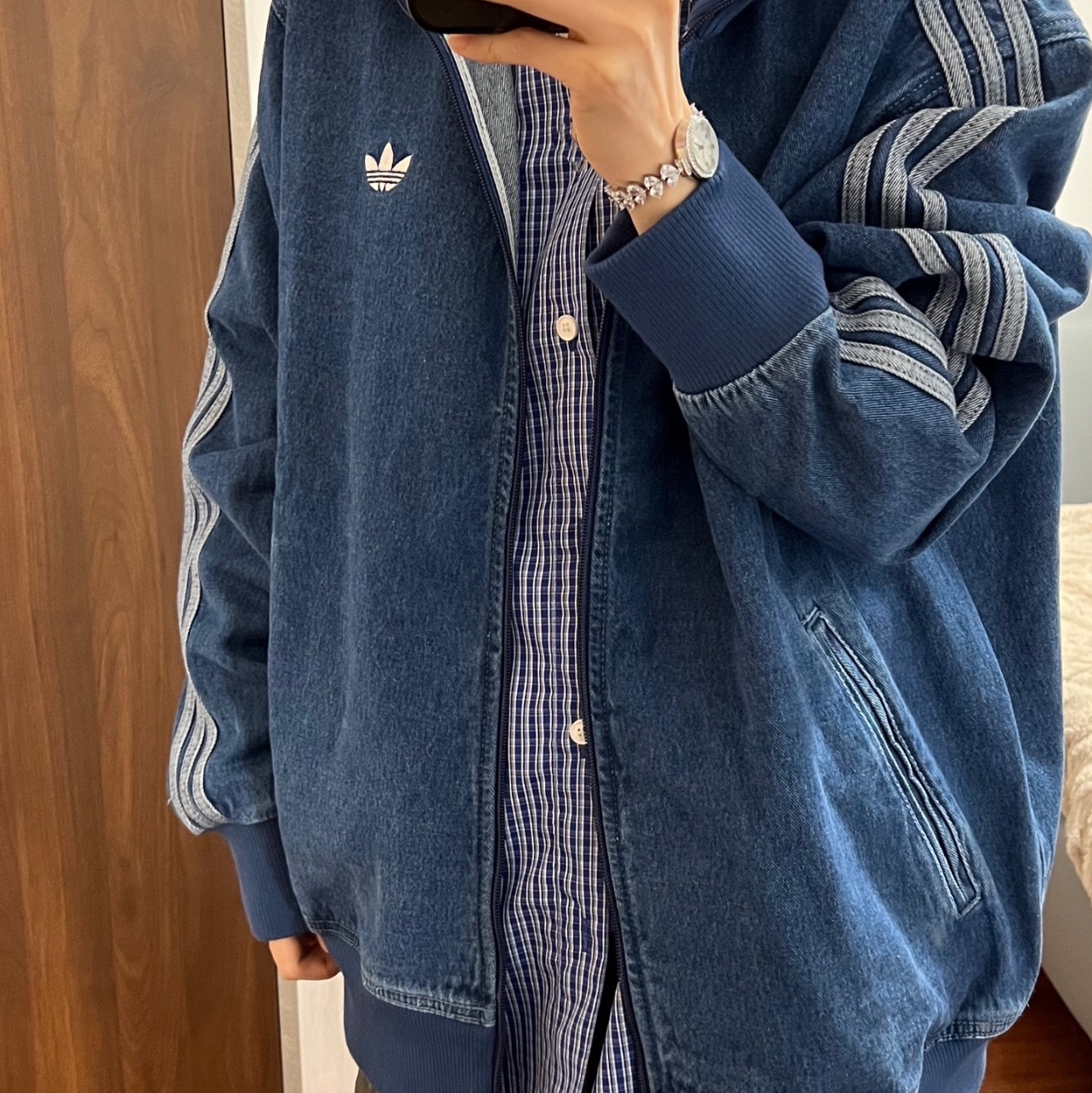 Adidas Adicolor Denim Firebird Track Top Medium Blue Denim - KR Sizing 착용 스타일