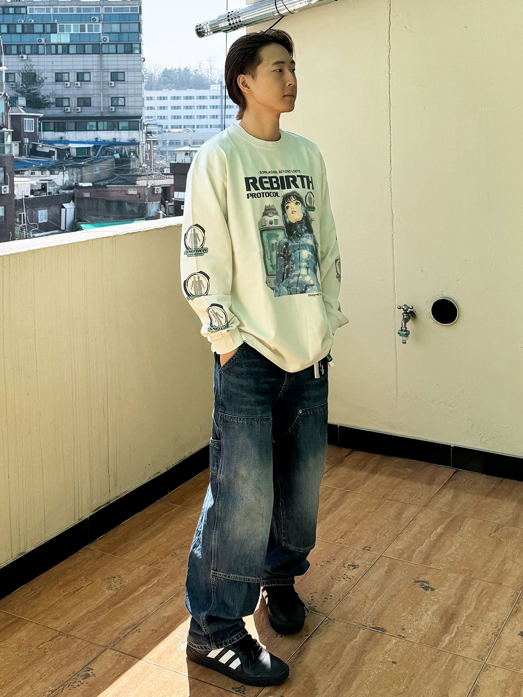 QT8 GARMENTS Rebirth EC Washed Long Sleeve Ecru, QT8 GARMENTS Painted Double Knee Washed Pants Blue 착용 스타일 - 2