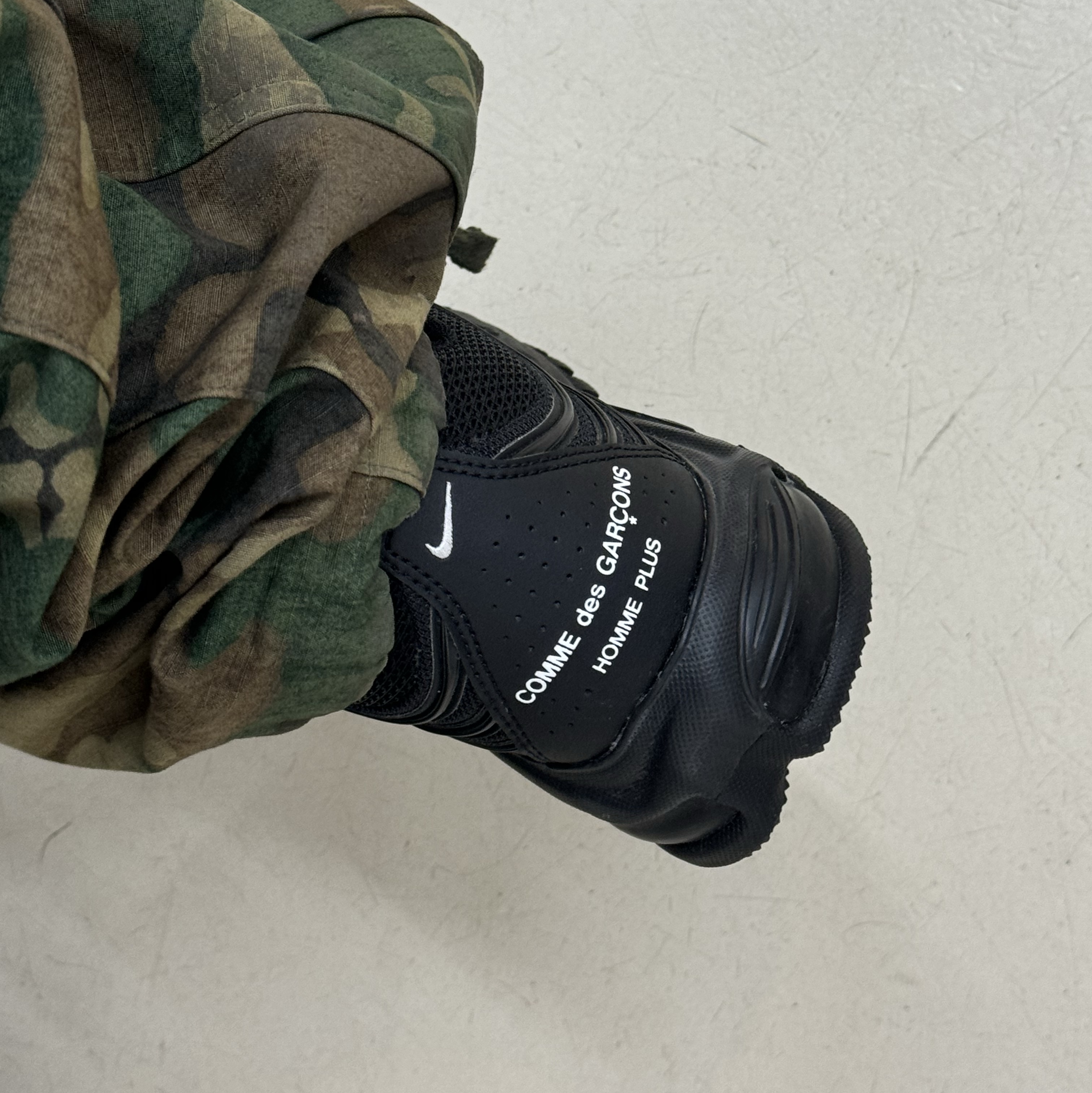 Nike x Comme des Garcons Homme Plus Air Max TL 2.5 Black, Supreme Corduroy S Logo 6-Panel Black - 23FW 착용 스타일 - 2