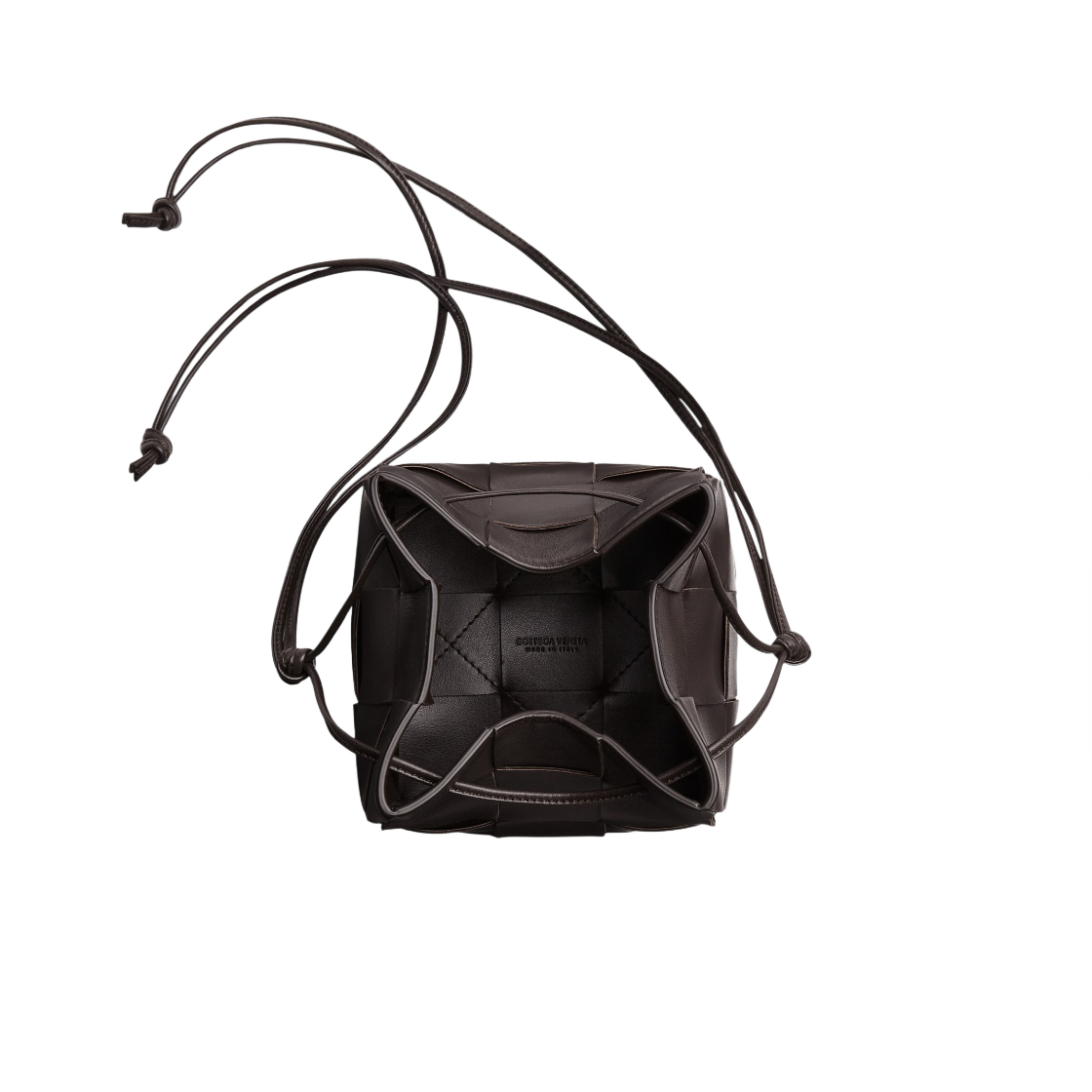 보테가 베네타 스몰 레더 카세트 버킷백 폰덴테(Bottega Veneta Small Leather Cassette Bucket Bag Fondant) - 2