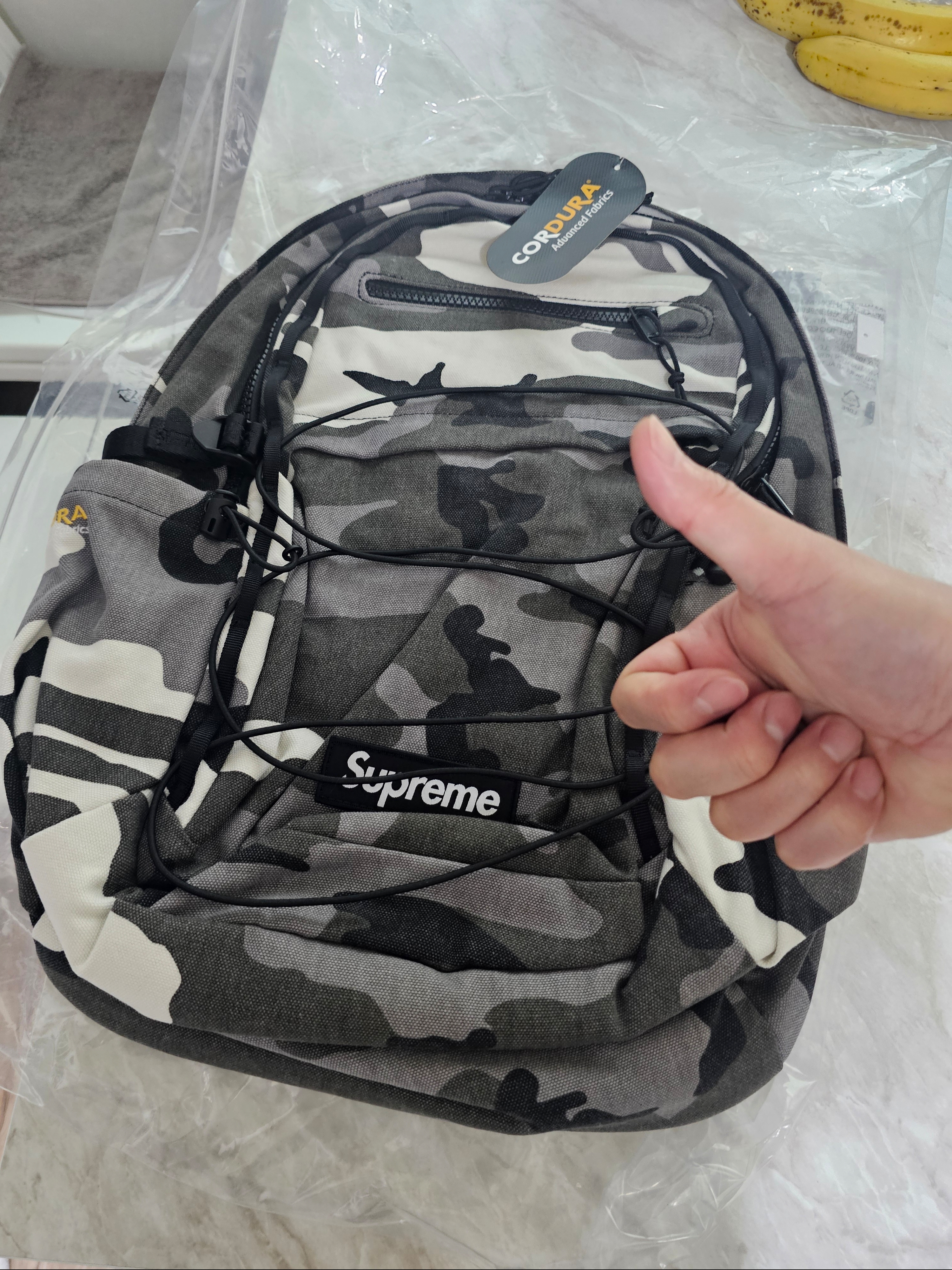 Supreme Backpack Snow Camo - 25SS 착용 스타일 - 2