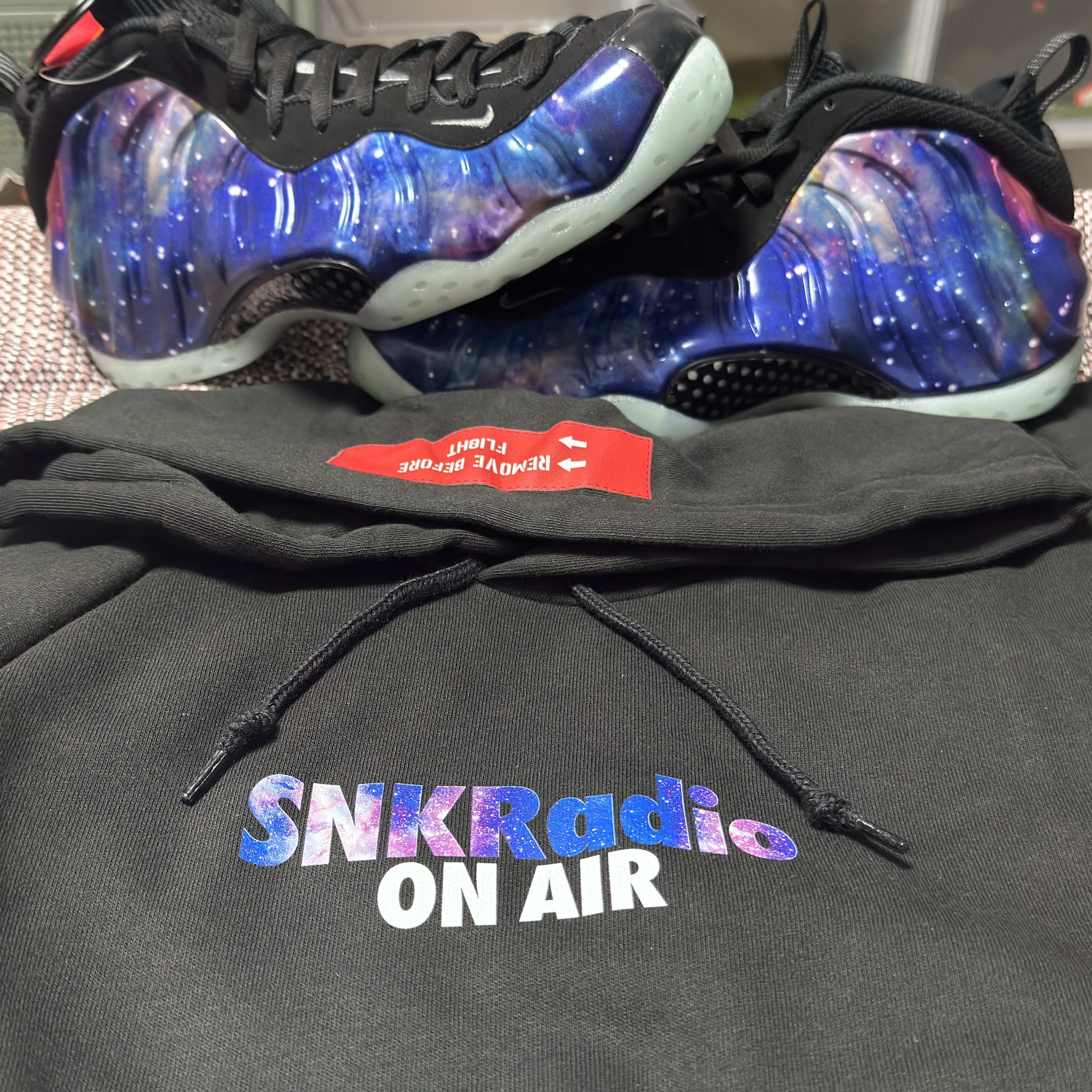 Nike Air Foamposite One Galaxy 착용 스타일