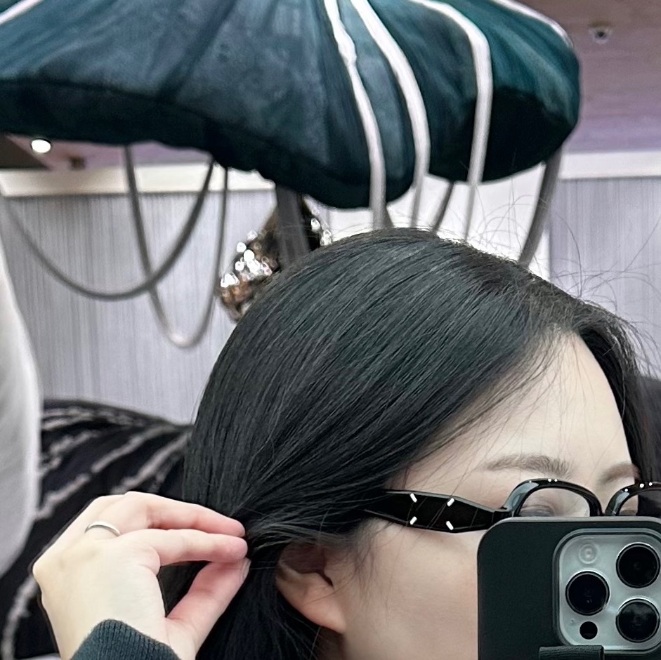 Gentle Monster x Maison Margiela MM211 Black Green, Gentle Monster x Maison Margiela MM211 Black Clear 착용 스타일 - 1