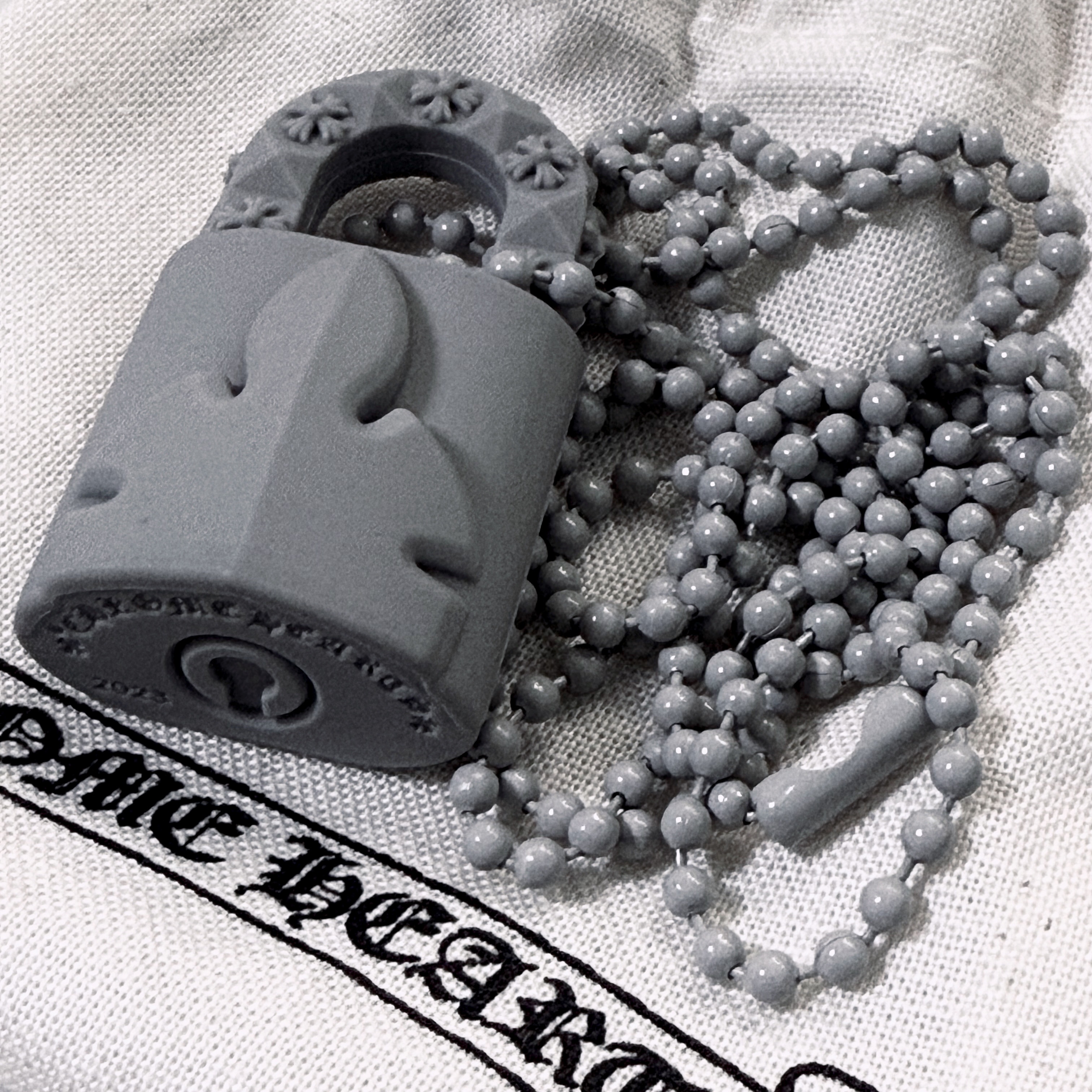 Chrome Hearts Silichrome CH Padlock Fleurknee Pendant Grey - 2023 착용 스타일 - 2