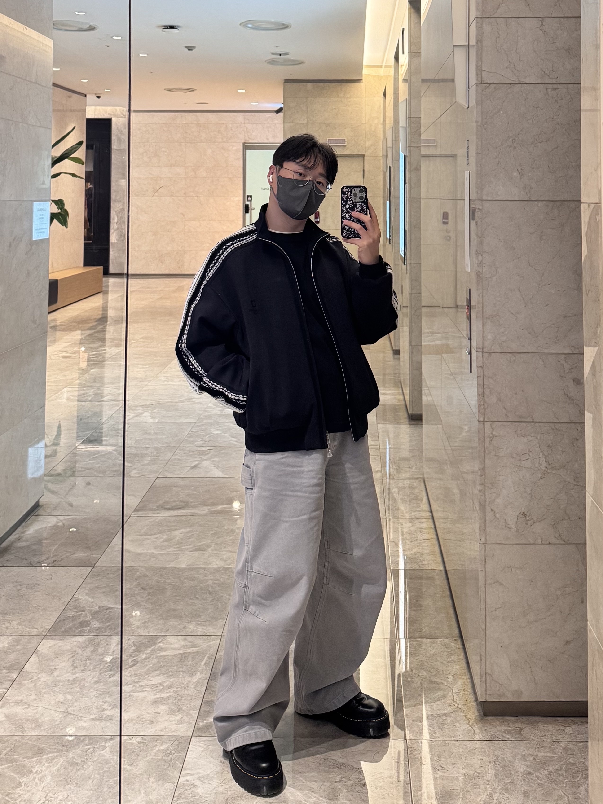Nike x Peaceminusone LS T-Shirt Black (DR0098-010), Wooyoungmi 3D Wide Denim Pants Grey - 25SS 착용 스타일 - 2