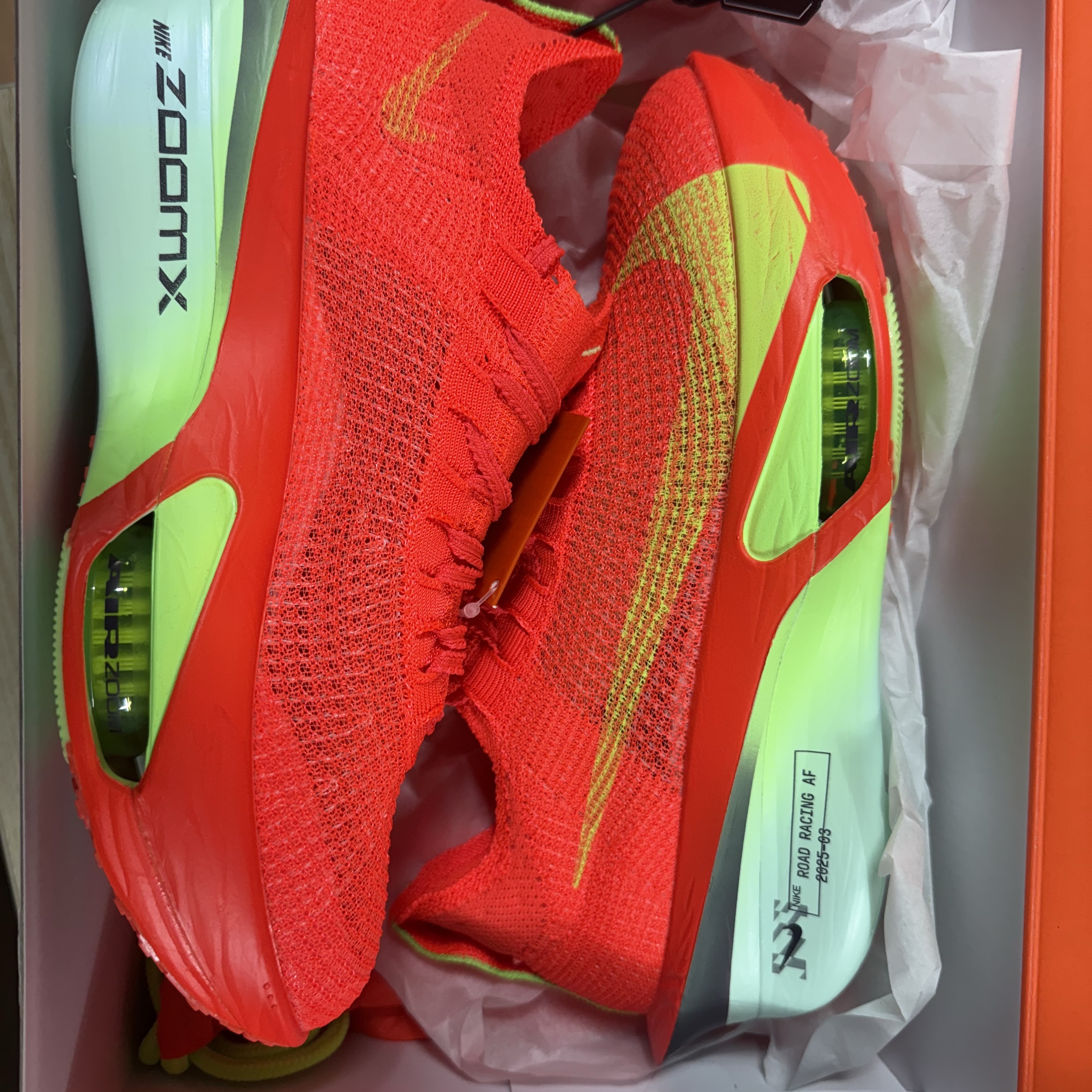 Nike Air Zoom Alphafly Next% 3 Bright Crimson Lime Blast 착용 스타일