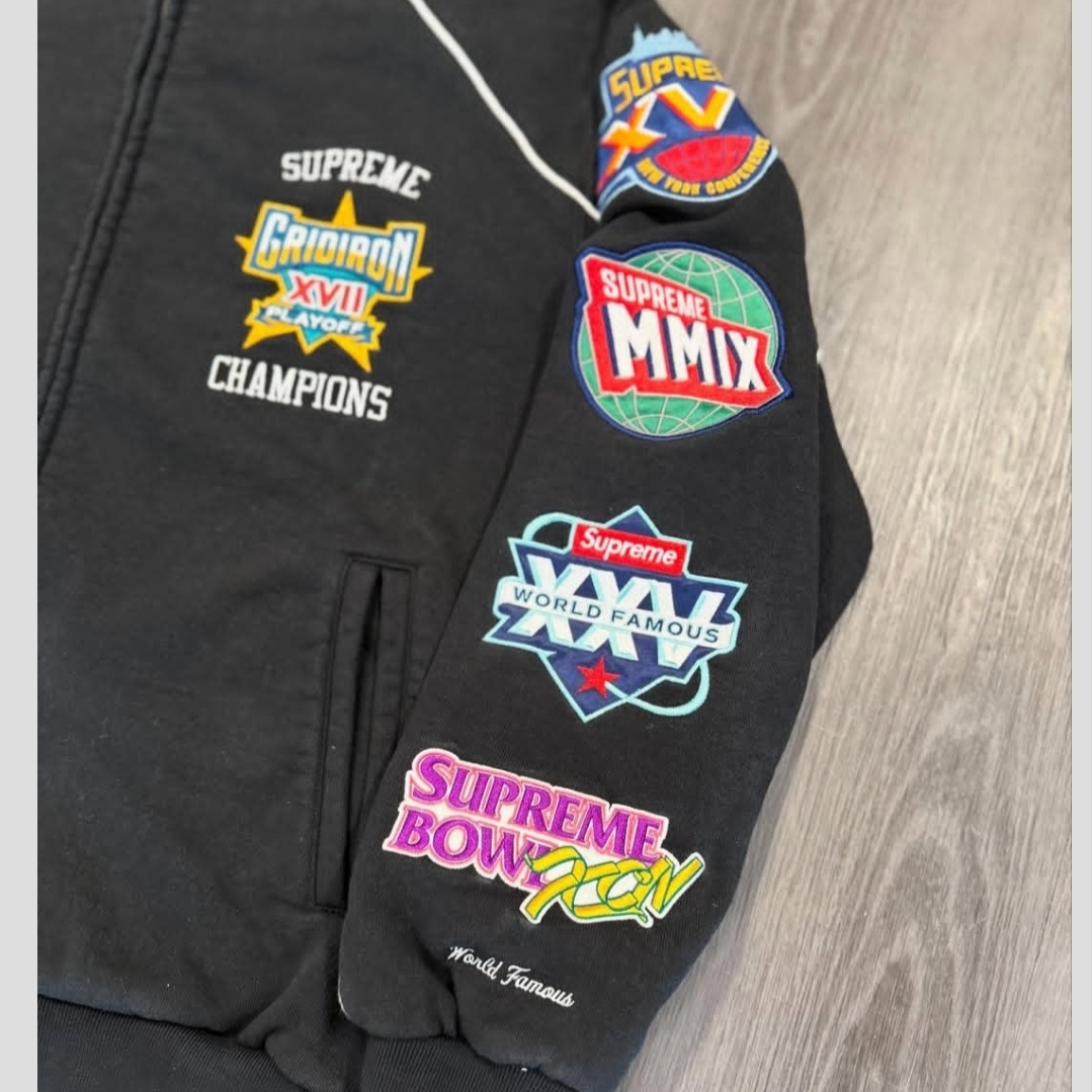 Supreme Playoffs Zip Up Hooded Sweatshirt Black - 25SS 착용 스타일 - 4