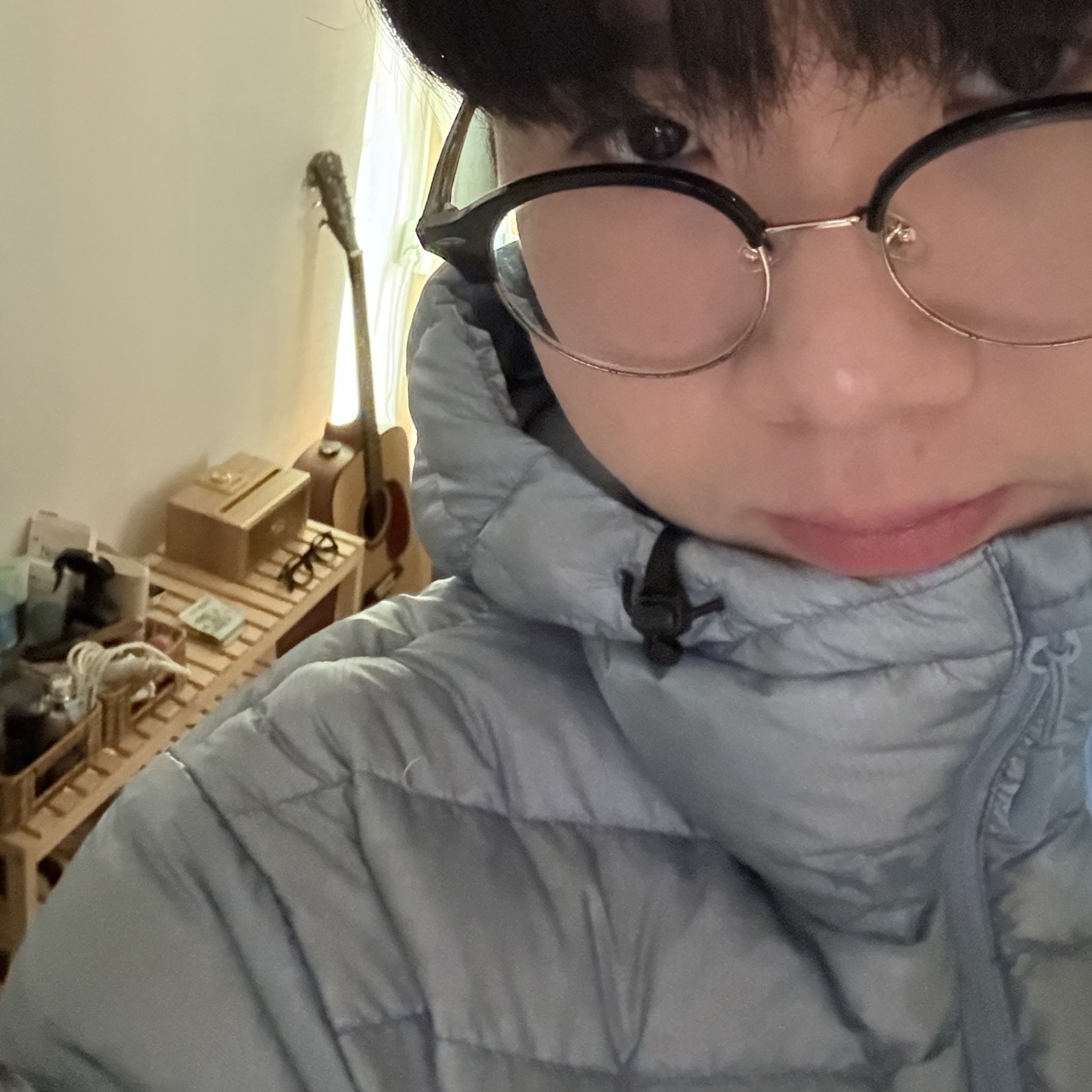 산산기어 서픽스 푸퍼 자켓 스카이 블루 - 24FW 착용 스타일