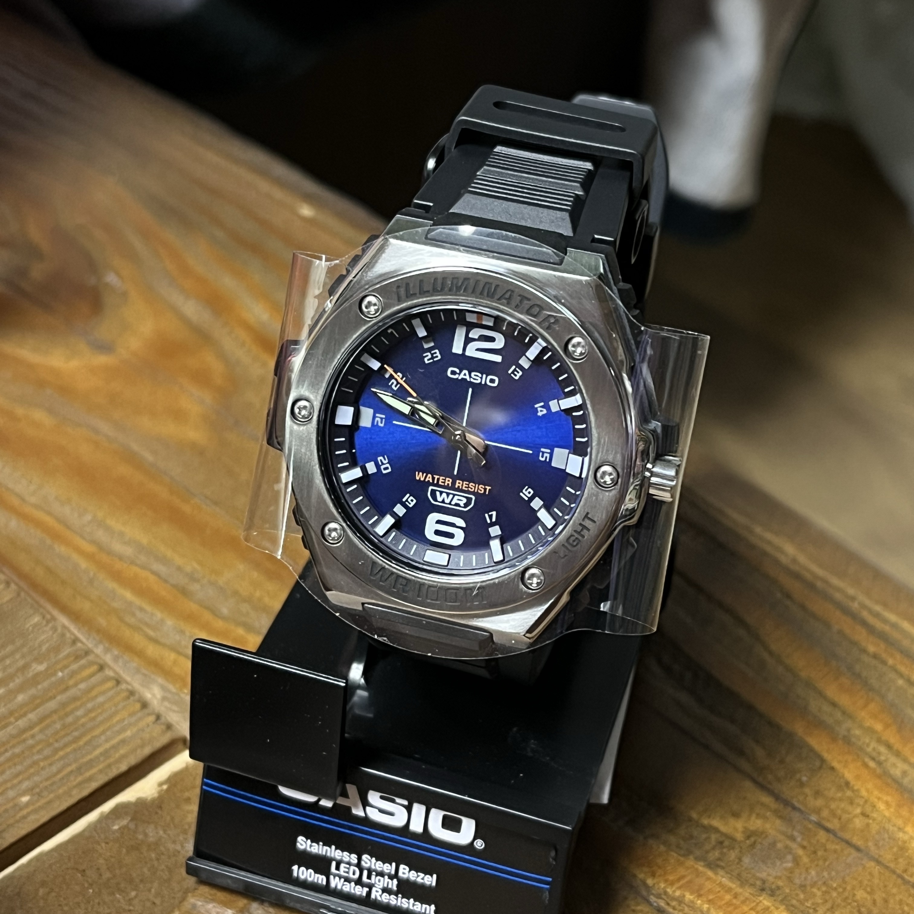 Casio MWA-100H-2A 착용 스타일 - 2
