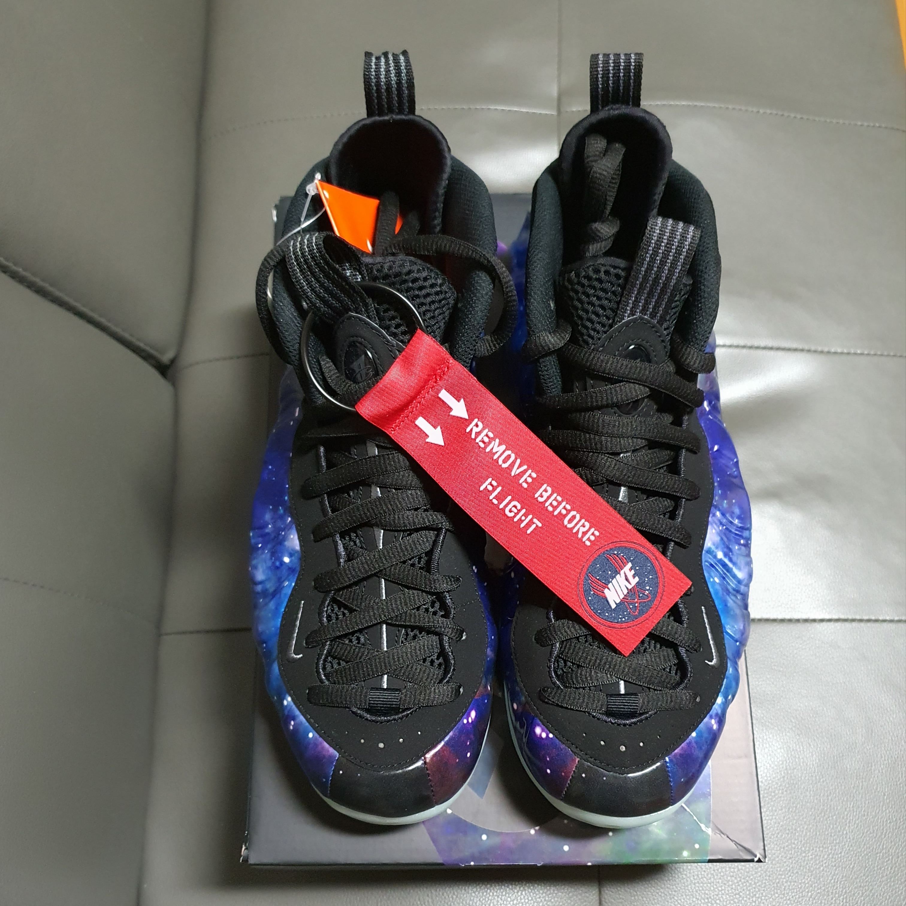 Nike Air Foamposite One Galaxy 착용 스타일