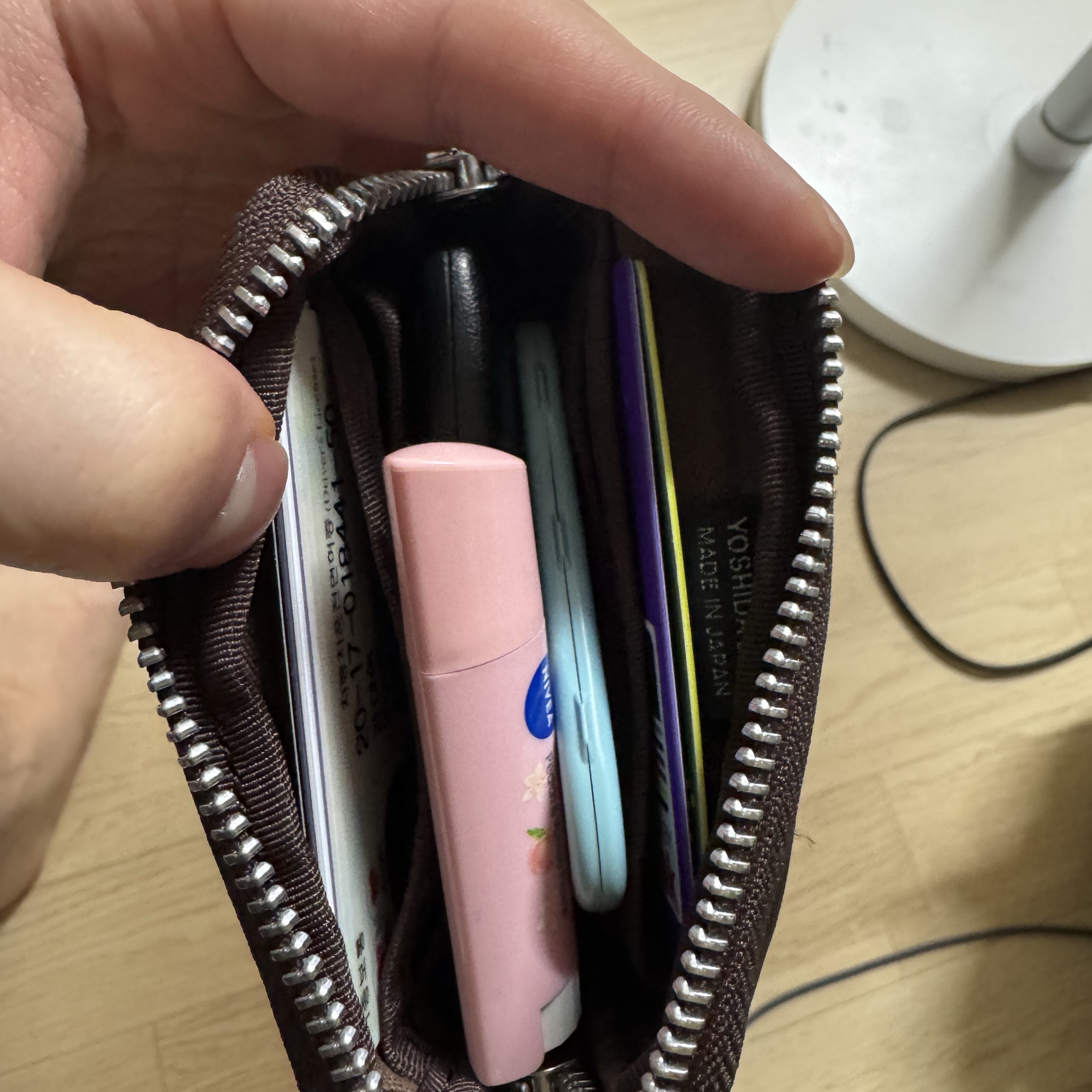 Porter Freestyle Multi Coin Case Brown 착용 스타일 - 2