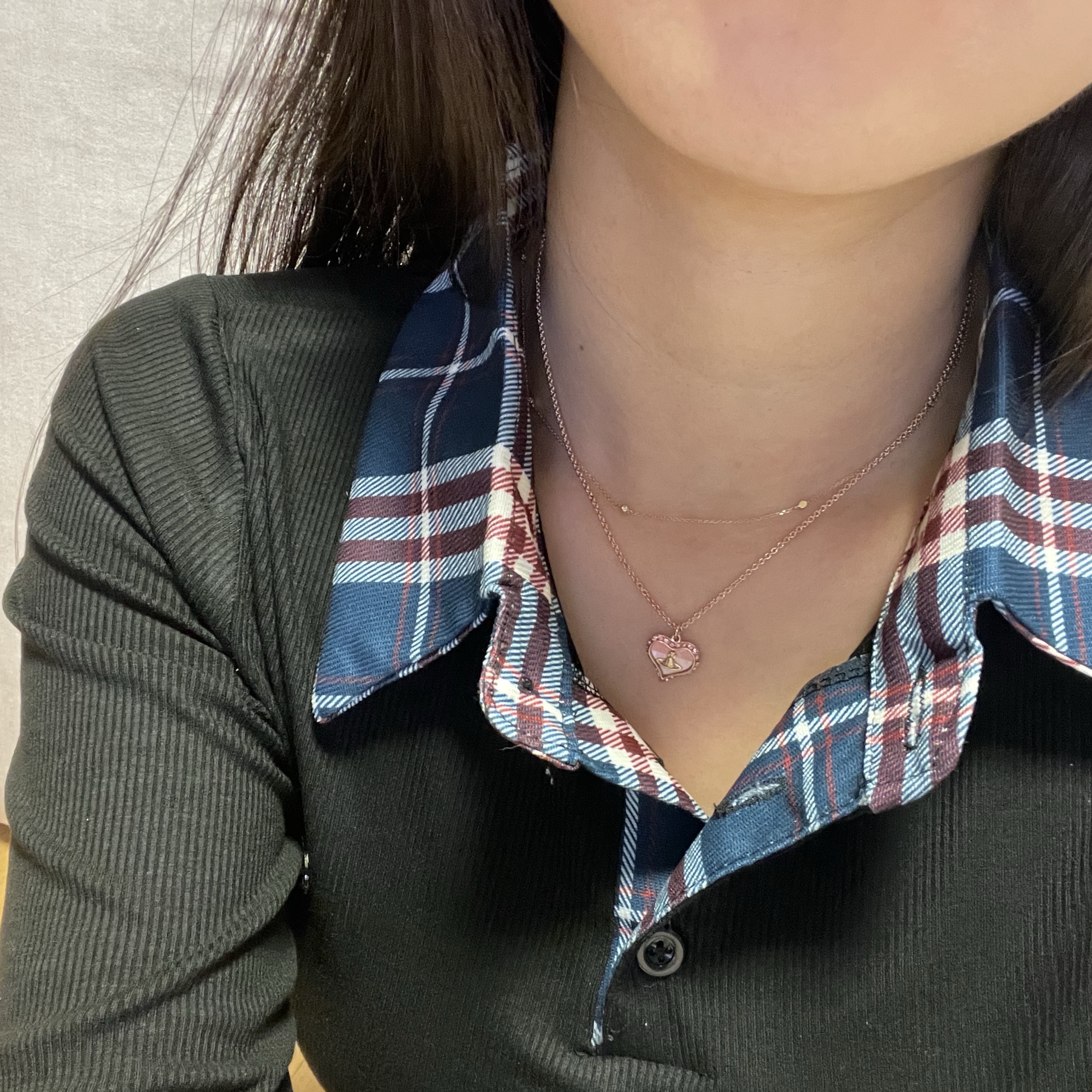 Vivienne Westwood Petra Necklace Pink Gold 착용 스타일