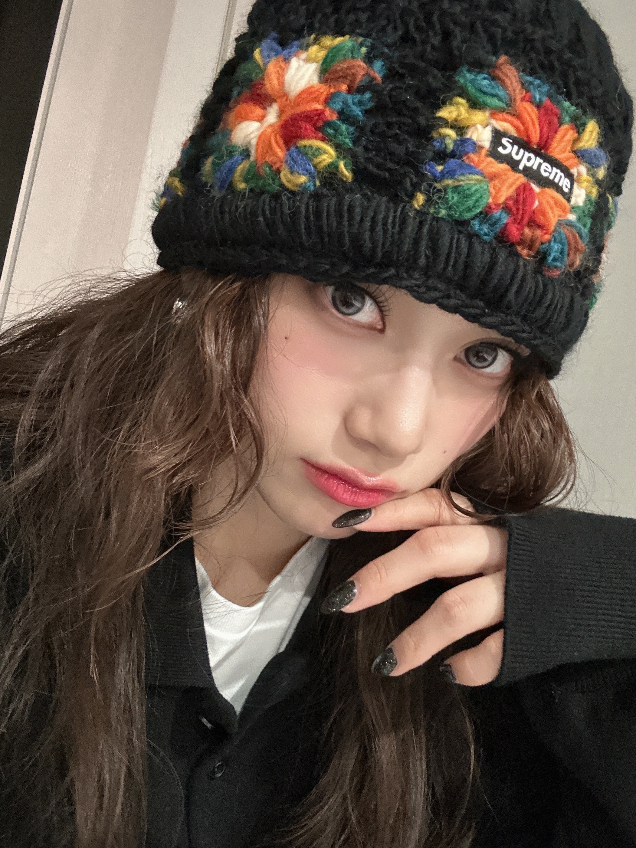 Supreme Crochet Beanie Black - 25SS 착용 스타일