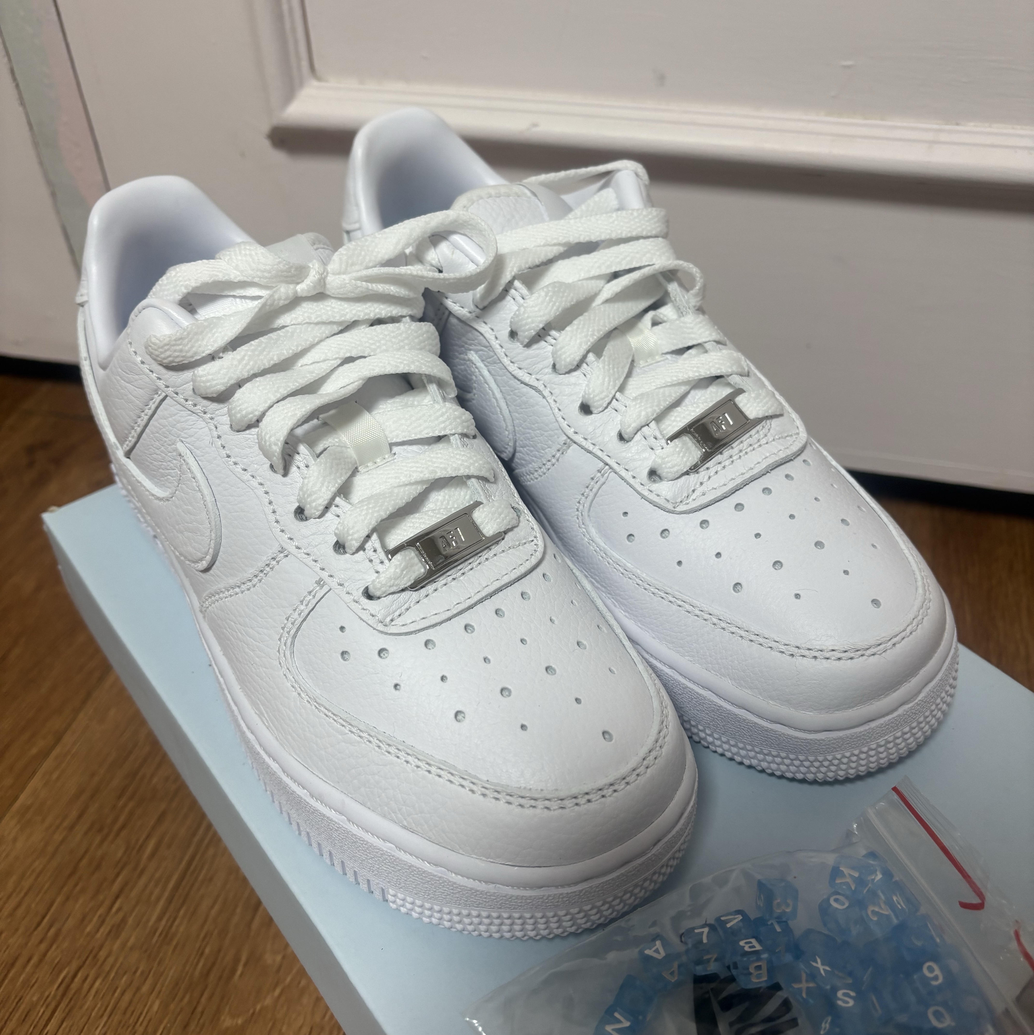 Nike x Drake Nocta Air Force 1 Low SP Certified Lover Boy White 착용 스타일