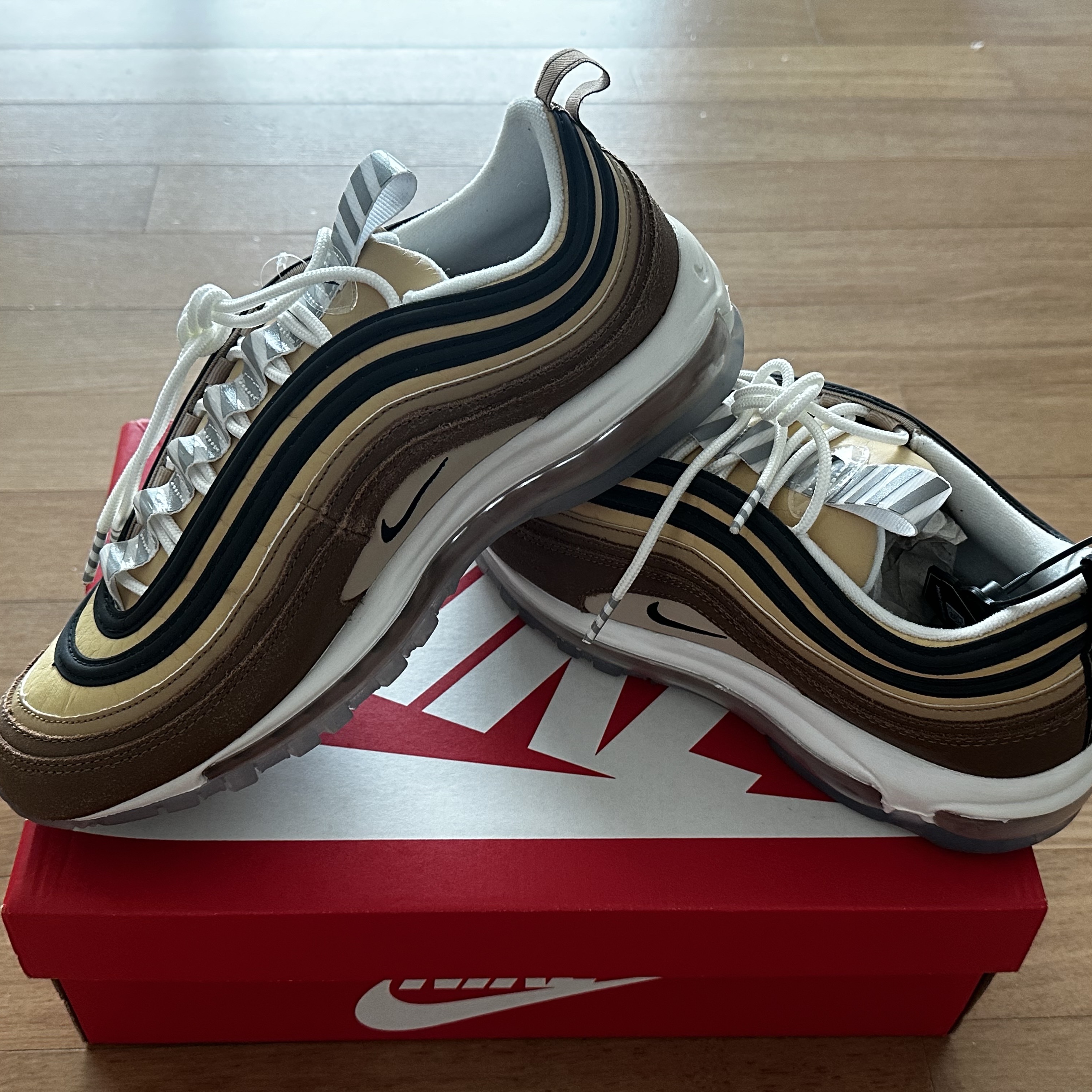 Nike Air Max 97 Shipping Box Ale Brown 착용 스타일 - 3