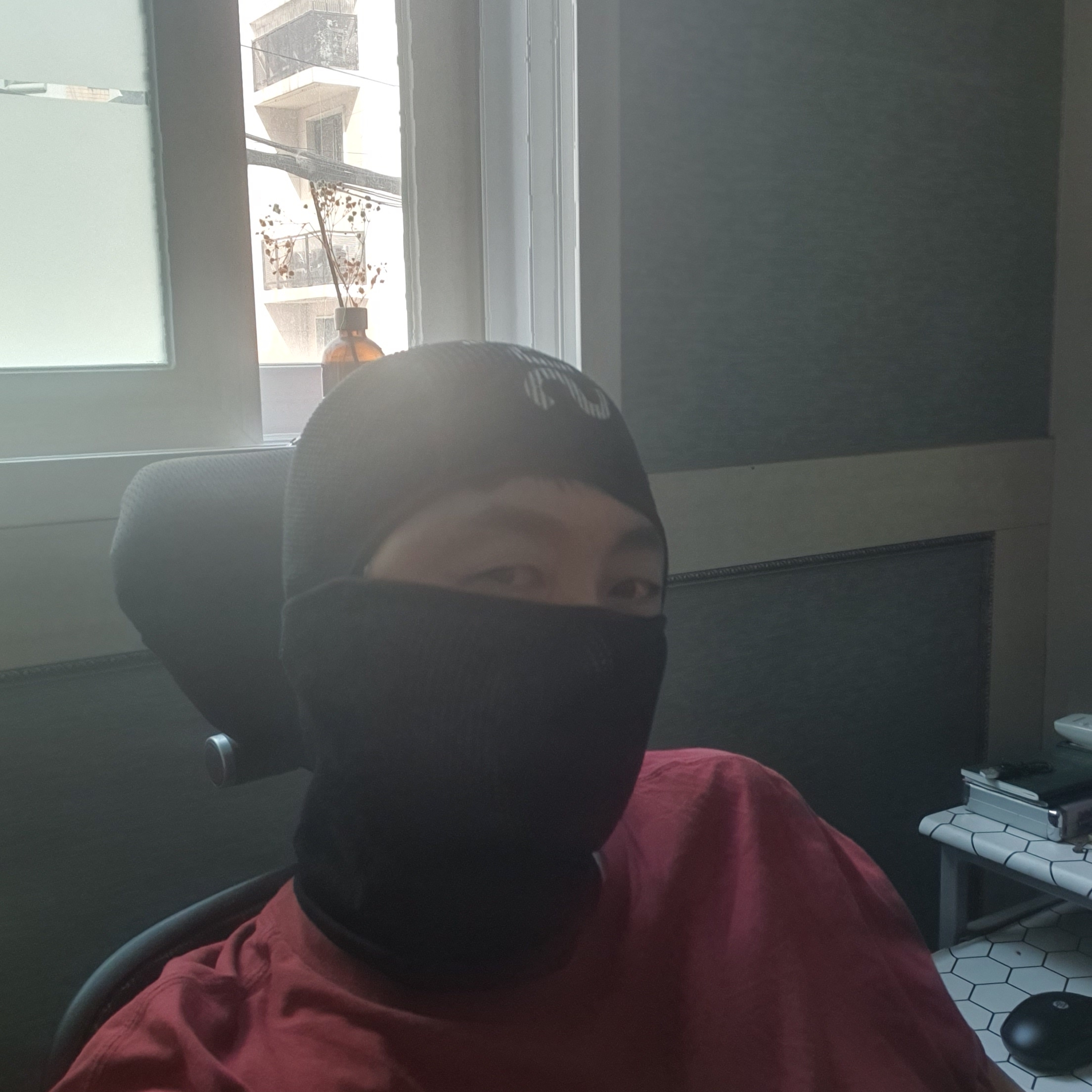 Supreme Mesh Lightweight Balaclava Black - 24SS 착용 스타일 - 2