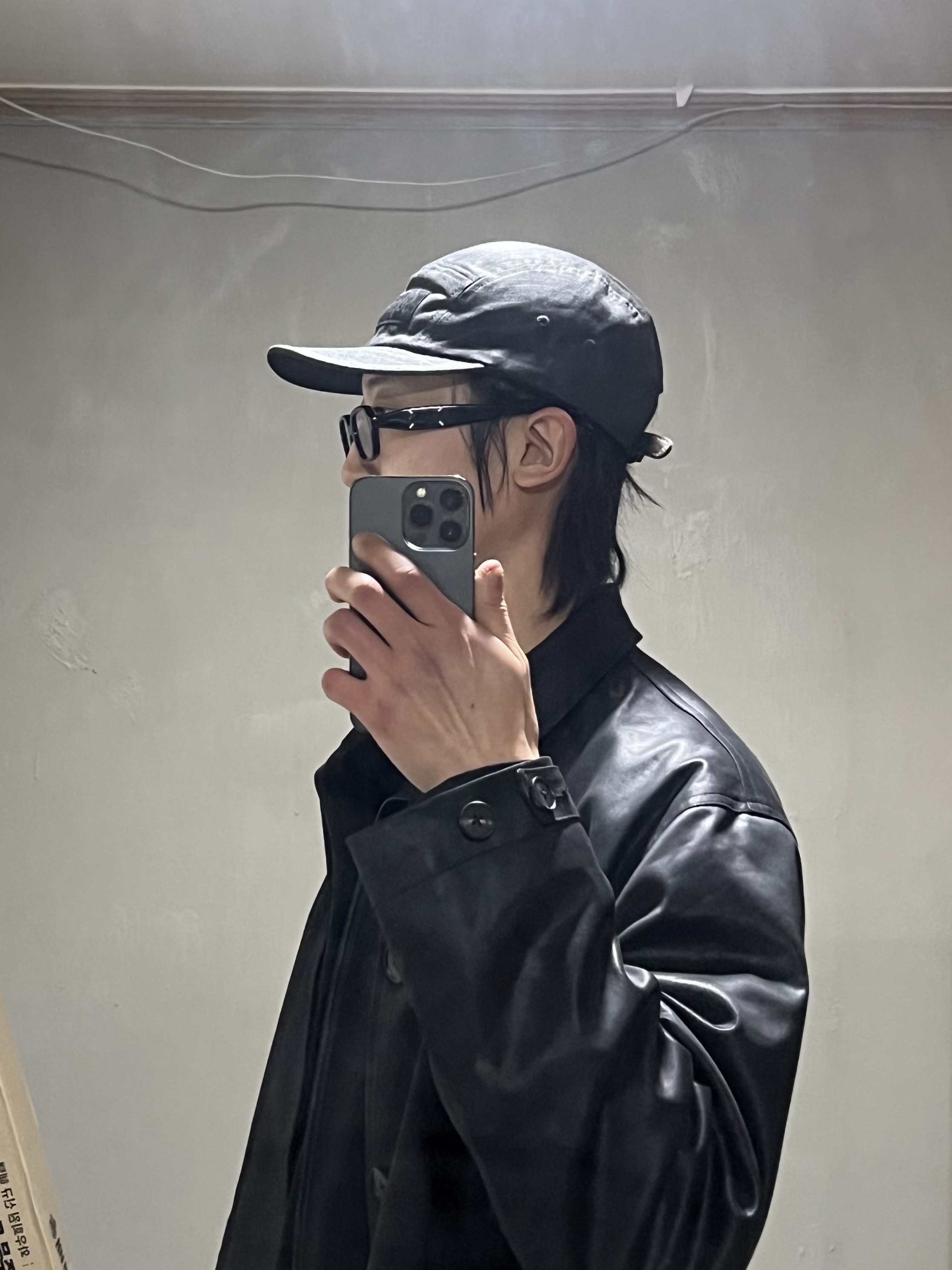 Gentle Monster x Maison Margiela MM210 Black Brown, Supreme x MM6 Maison Margiela Painted Camp Cap Black - 24SS 착용 스타일 - 1
