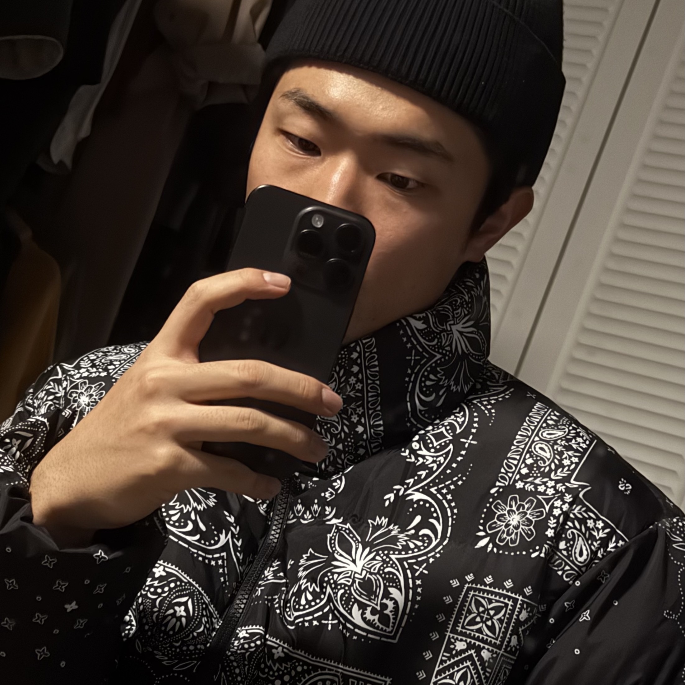 The North Face Novelty Lofty Down Jacket Real Black, Casio LTP-V007L-9B 착용 스타일 - 4