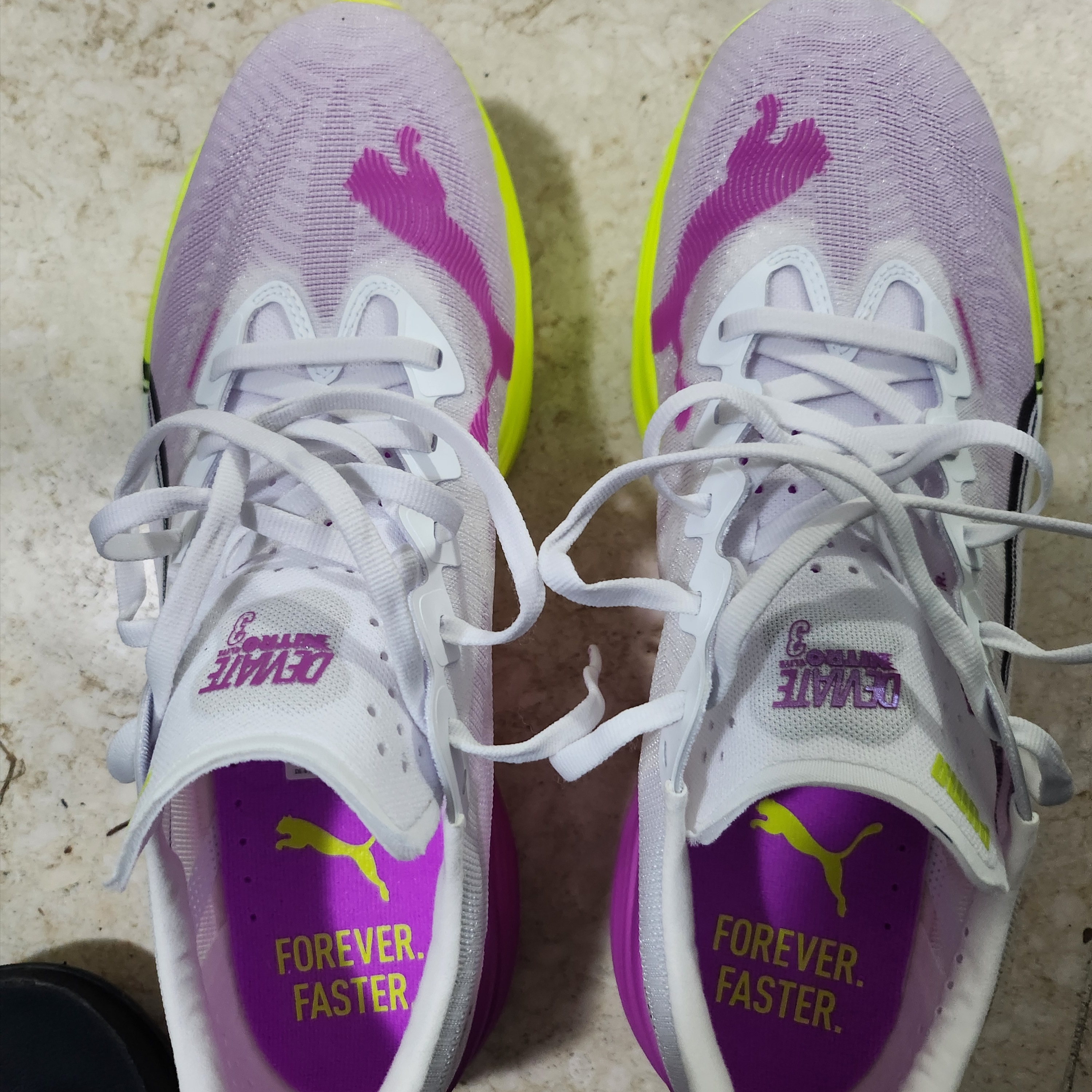 Puma Deviate Nitro Elite 3 White Pure Magenta 착용 스타일