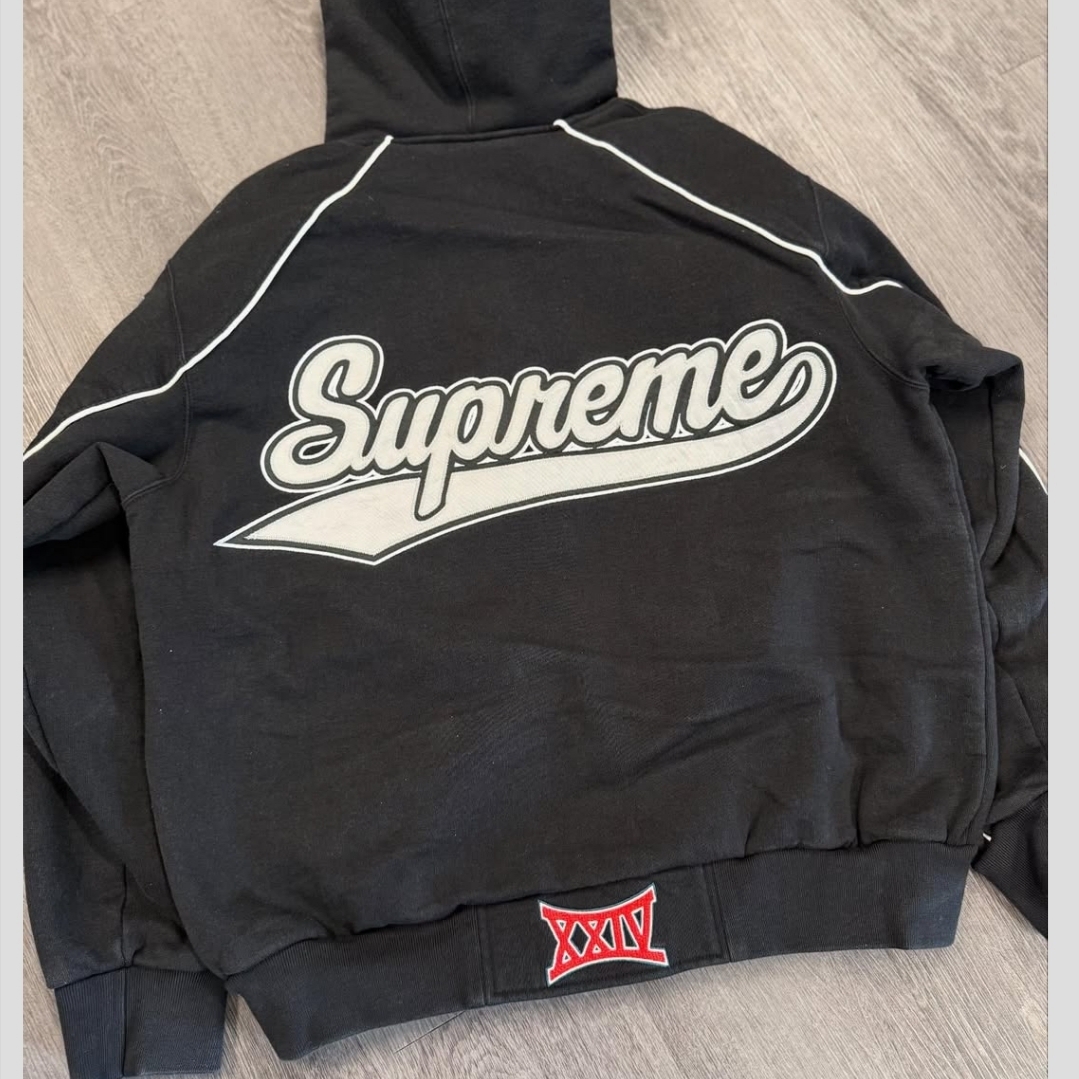 Supreme Playoffs Zip Up Hooded Sweatshirt Black - 25SS 착용 스타일 - 7