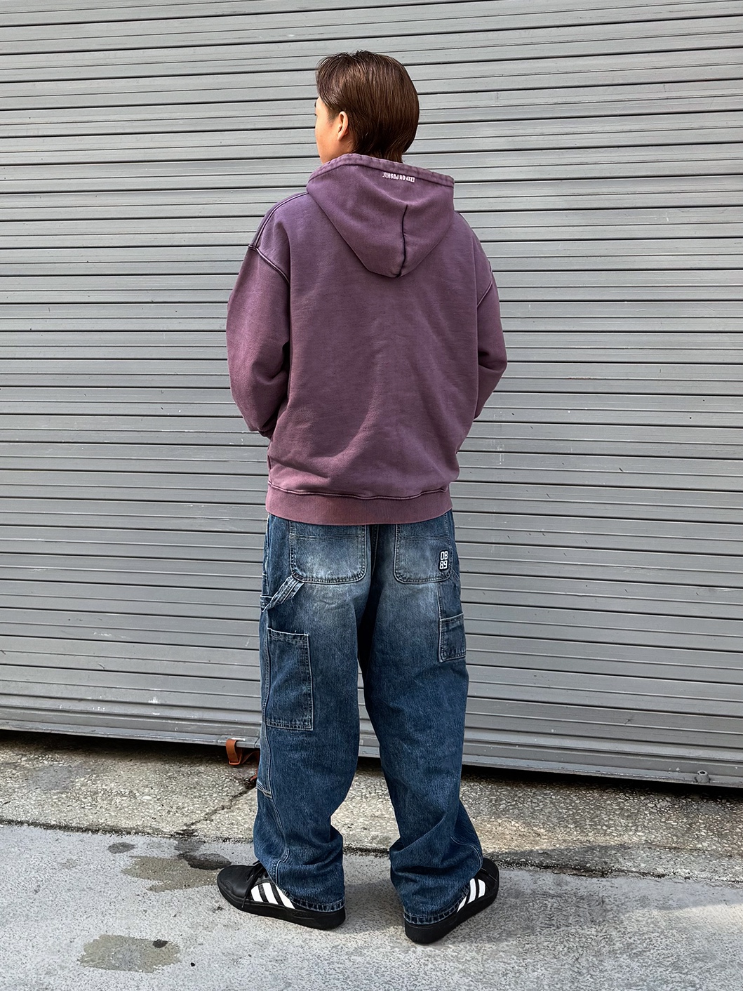 QT8 GARMENTS Bliss Washed Zip-up hoodie Navy, QT8 GARMENTS Painted Double Knee Washed Pants Blue 착용 스타일 - 2