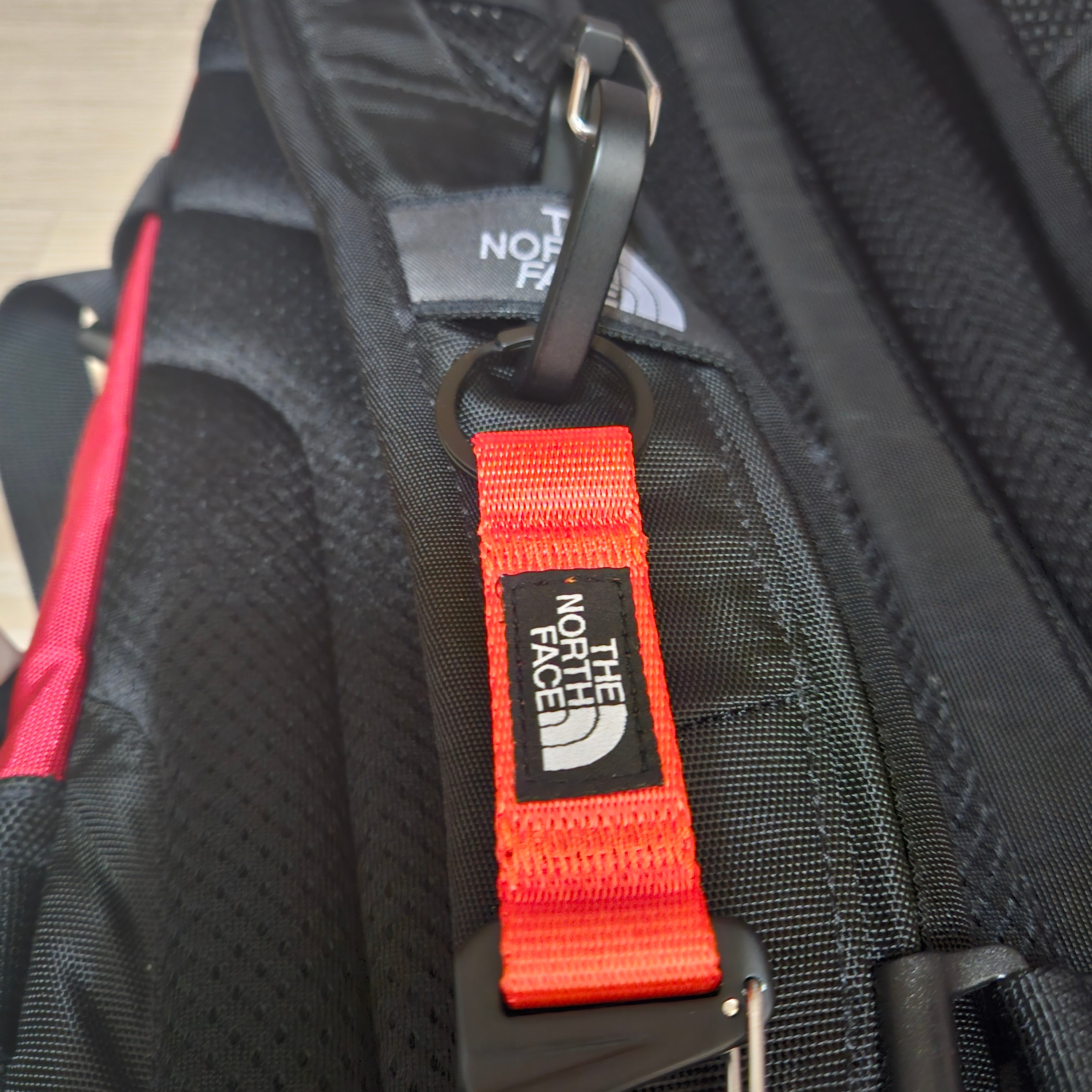 Supreme x The North Face S Logo Expedition Backpack Red - 20FW 착용 스타일 - 1