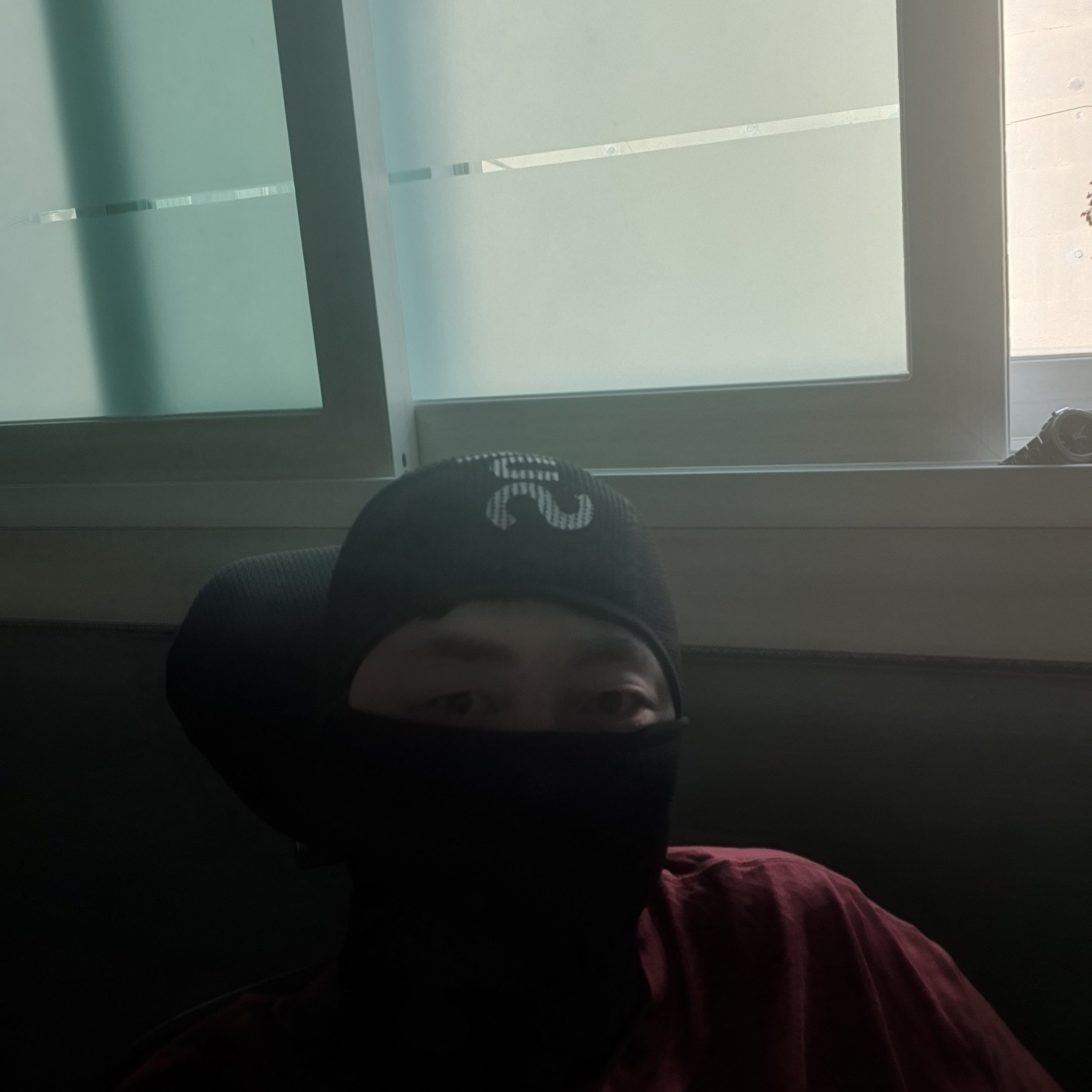 Supreme Mesh Lightweight Balaclava Black - 24SS 착용 스타일 - 3