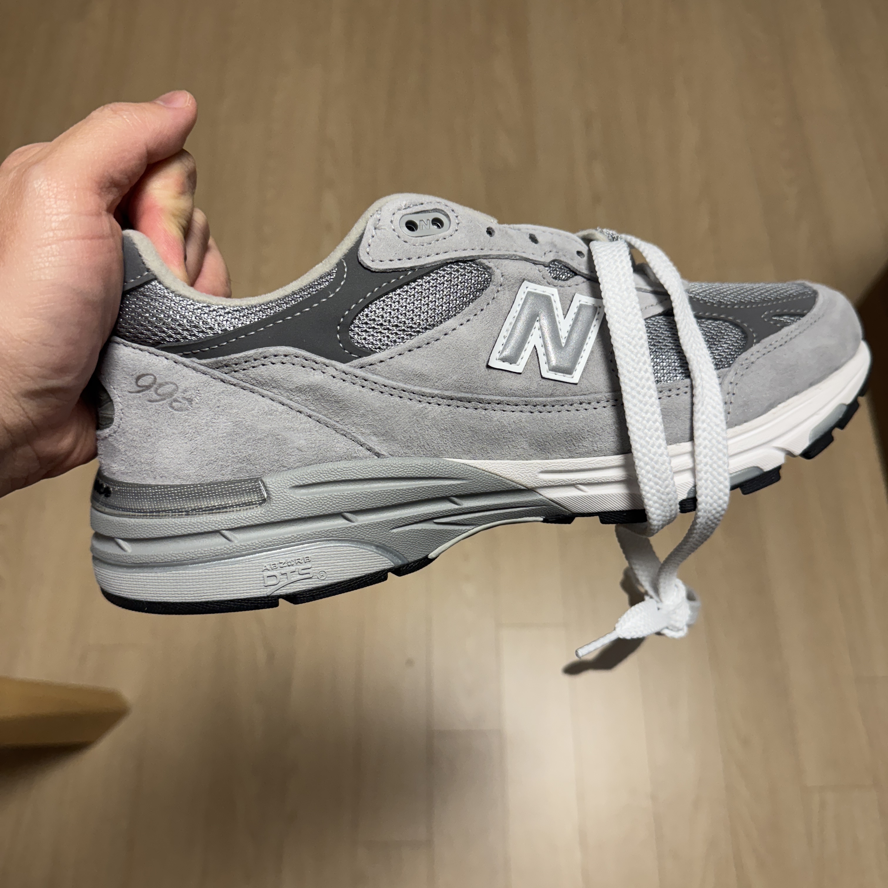 New Balance 993 Made in USA Grey - D Standard 착용 스타일