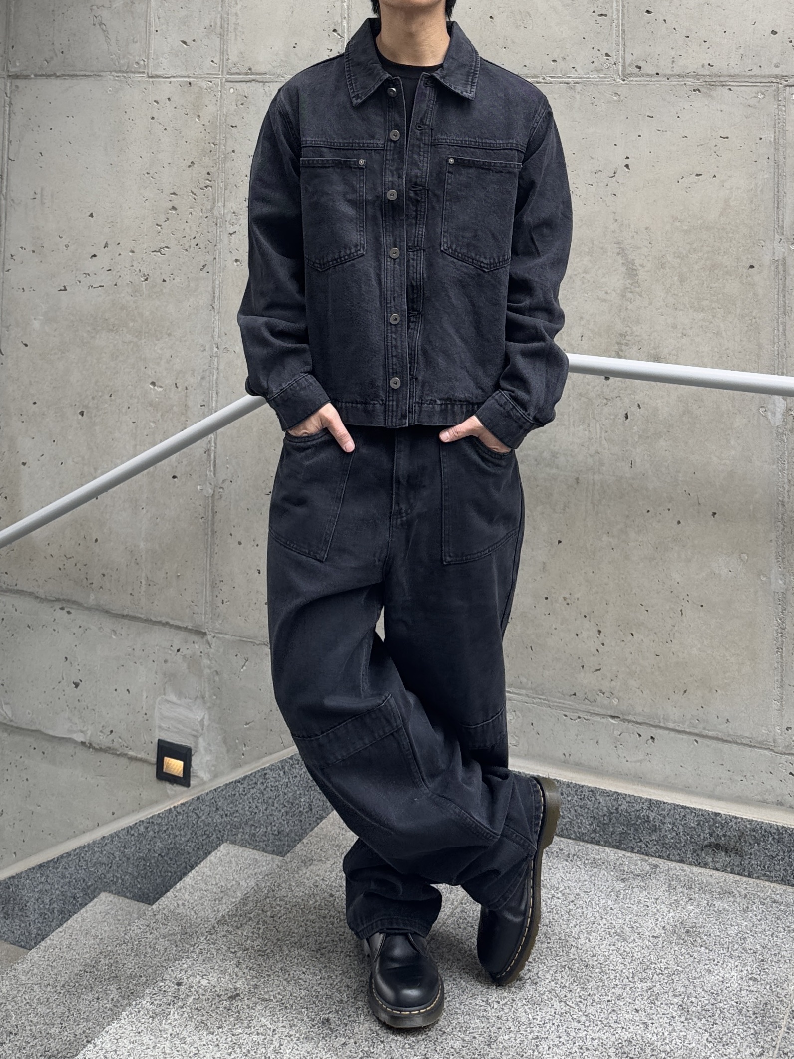 Dr. Martens 1461 Smooth Black 착용 스타일 - 4