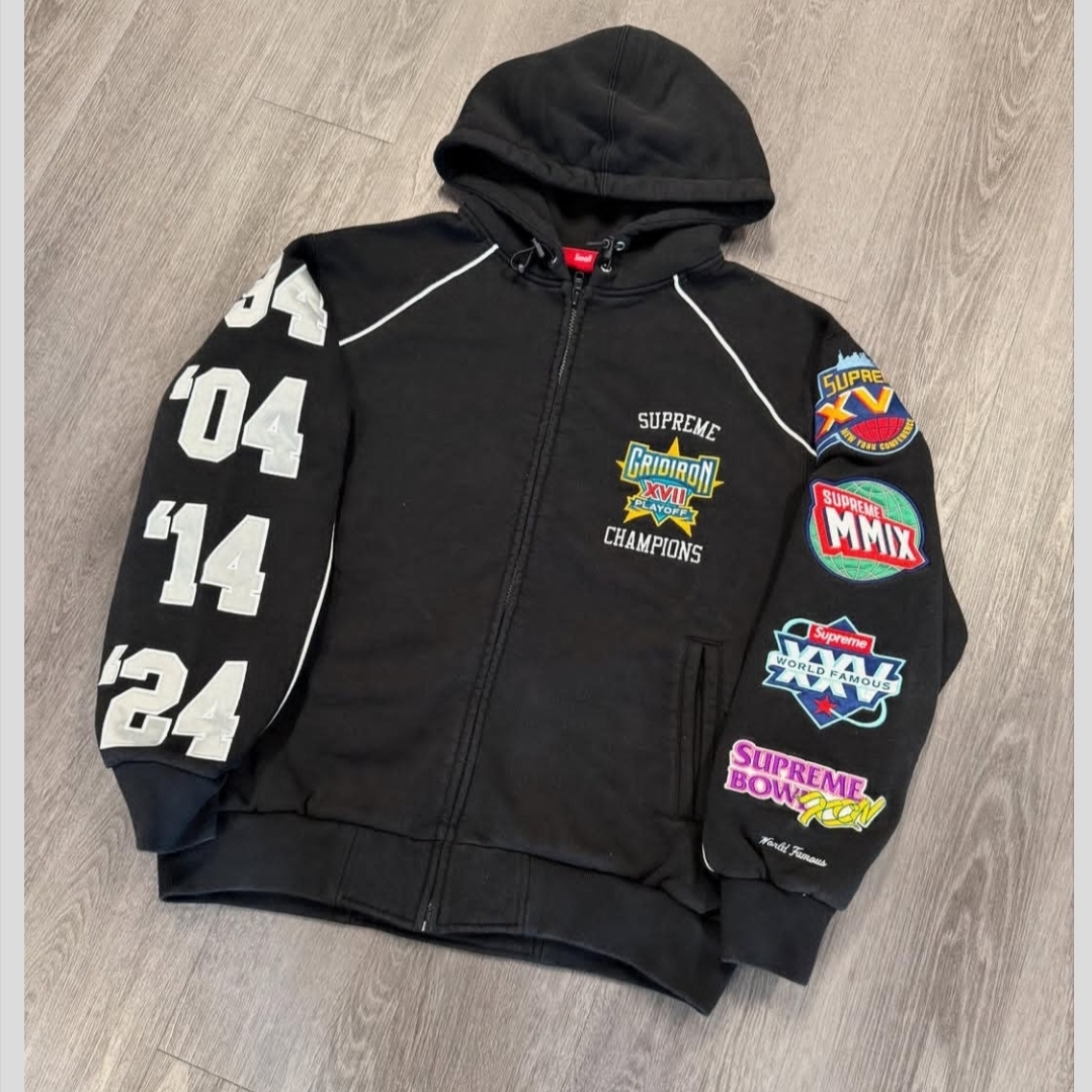 Supreme Playoffs Zip Up Hooded Sweatshirt Black - 25SS 착용 스타일 - 2