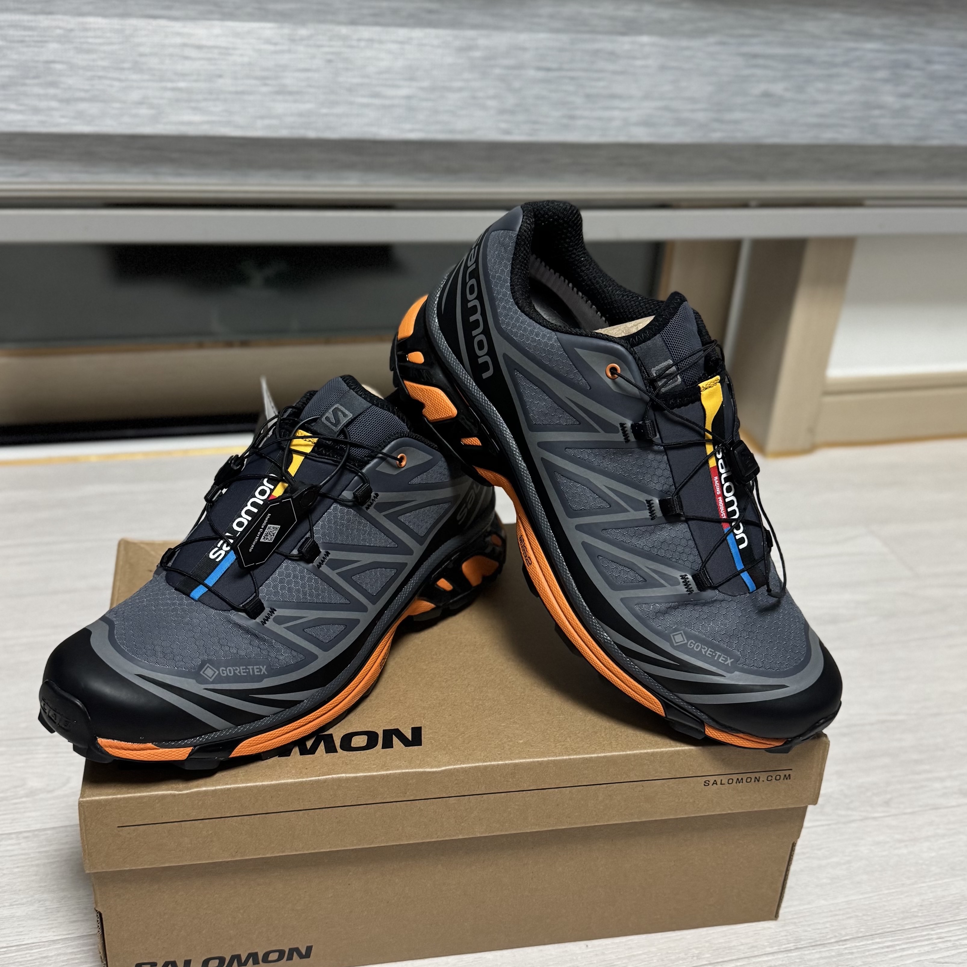 Salomon XT-6 Gore-Tex Utility Black Ebony 착용 스타일