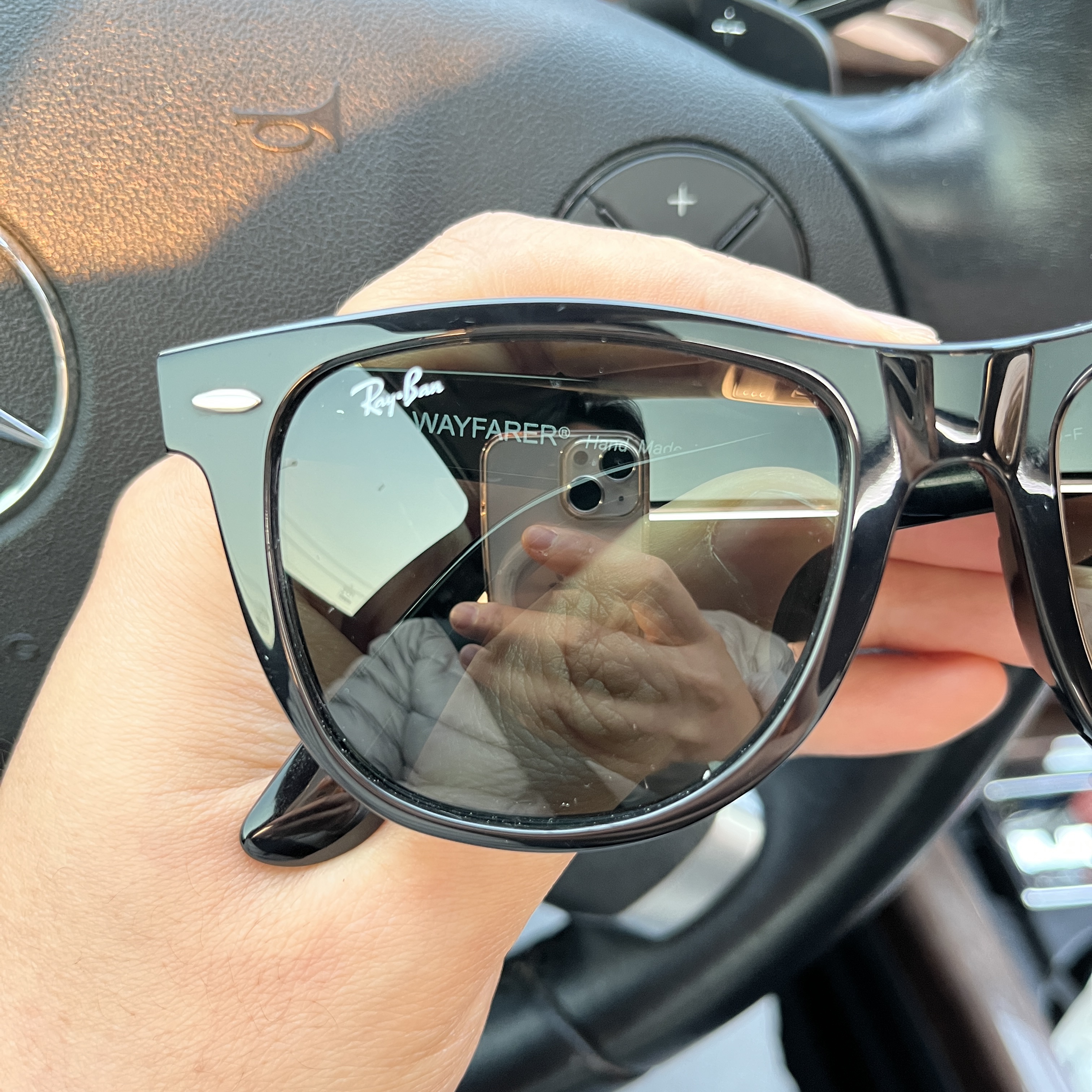 Ray-Ban Original Wayfarer Classic Polished Black Frame Green Classic G-15 Lenses Low Bridge Fit 착용 스타일 - 2