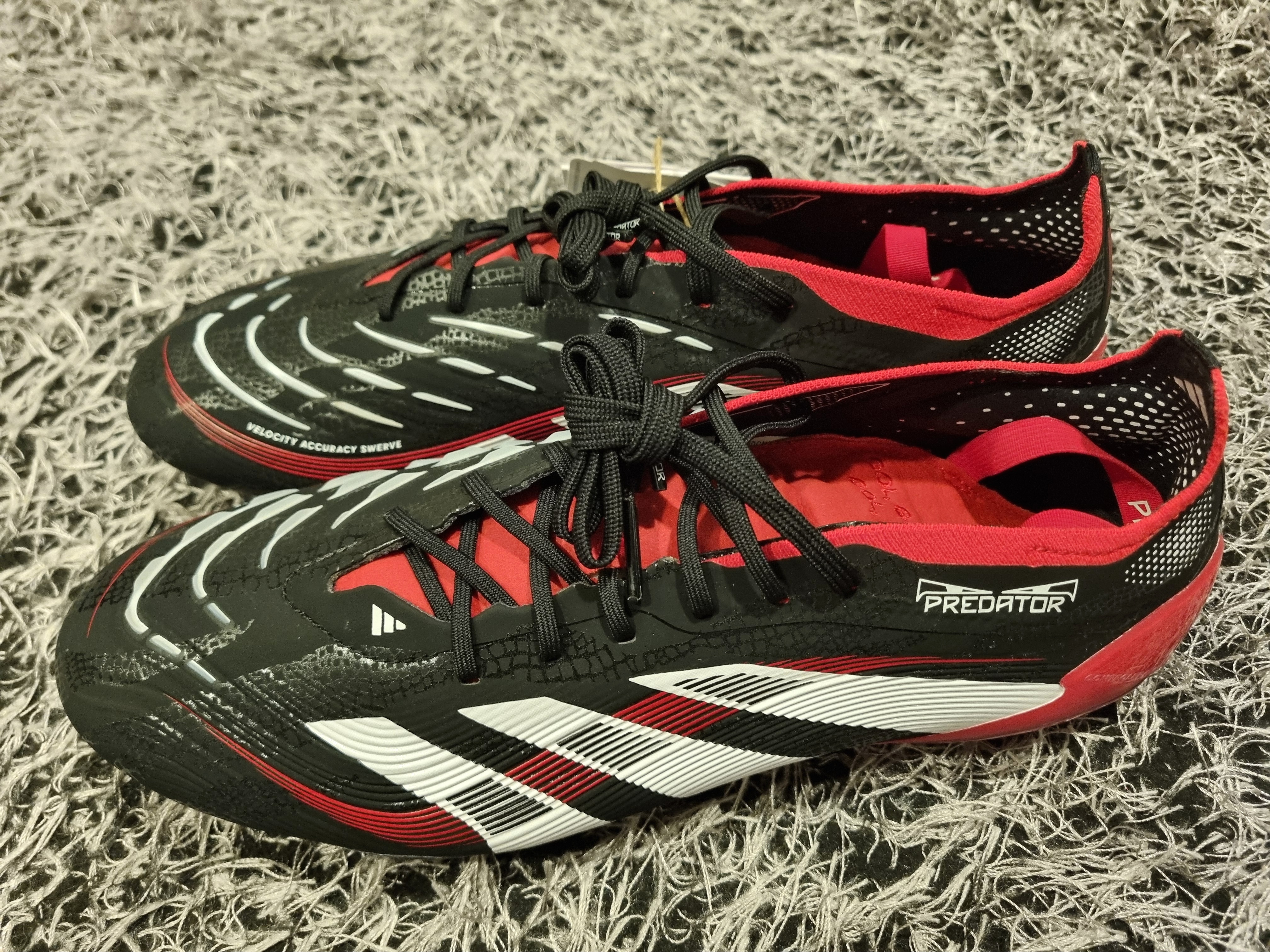 Adidas Predator Elite Foldover Tongue Firm Ground BWR Cleats Core Black Cloud White 착용 스타일 - 1
