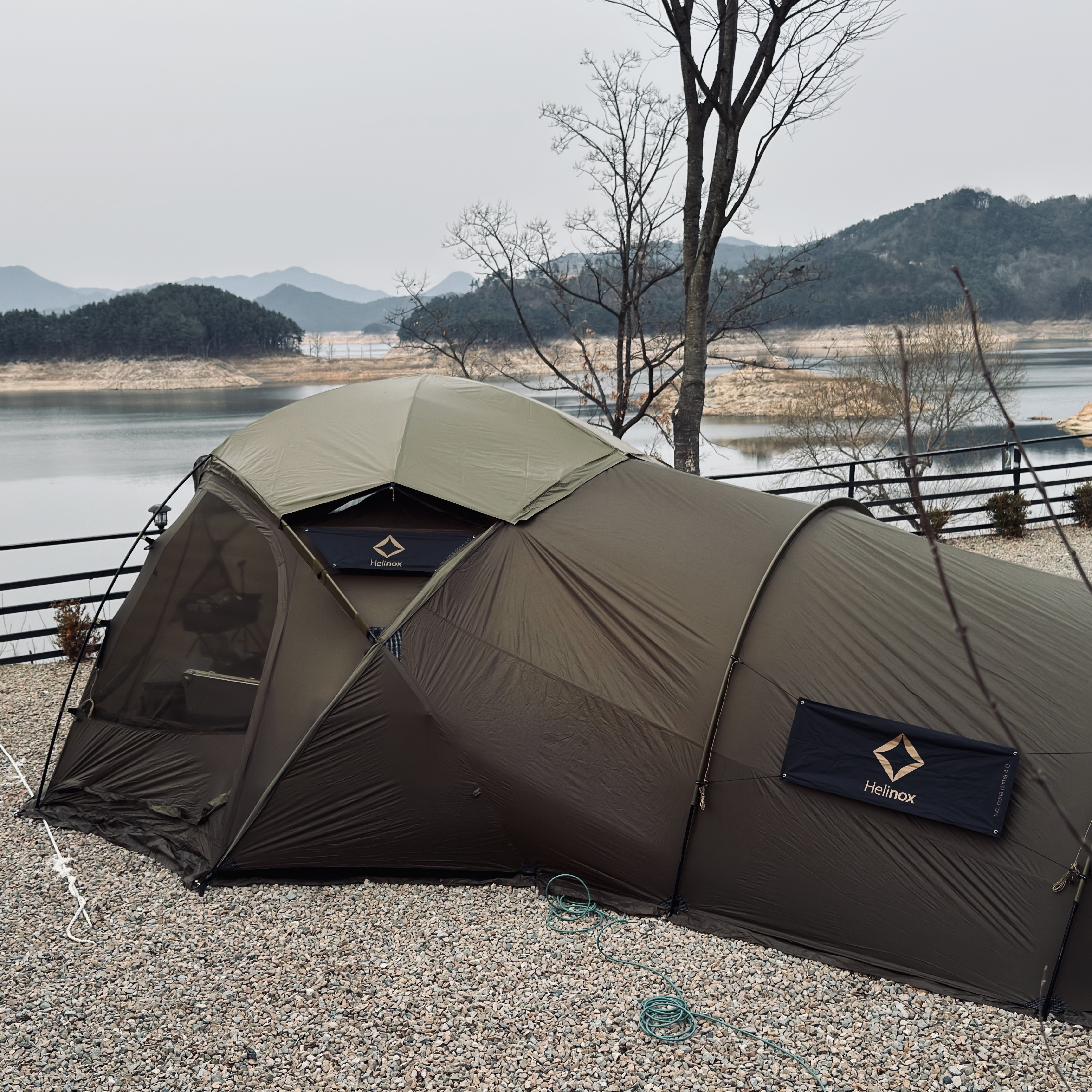 Helinox Tactical Nona Dome 4.0 Roof Coyote Tan 착용 스타일